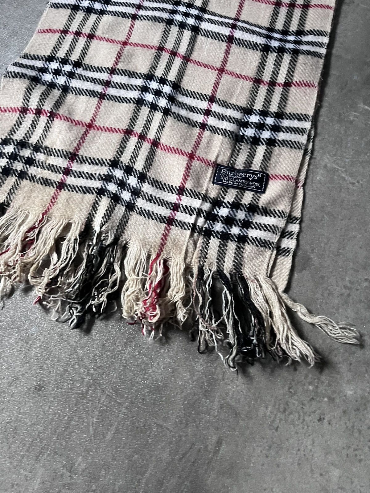 Burberry Burberrys vintage check beige scarf Size ONE SIZE - 4 Thumbnail