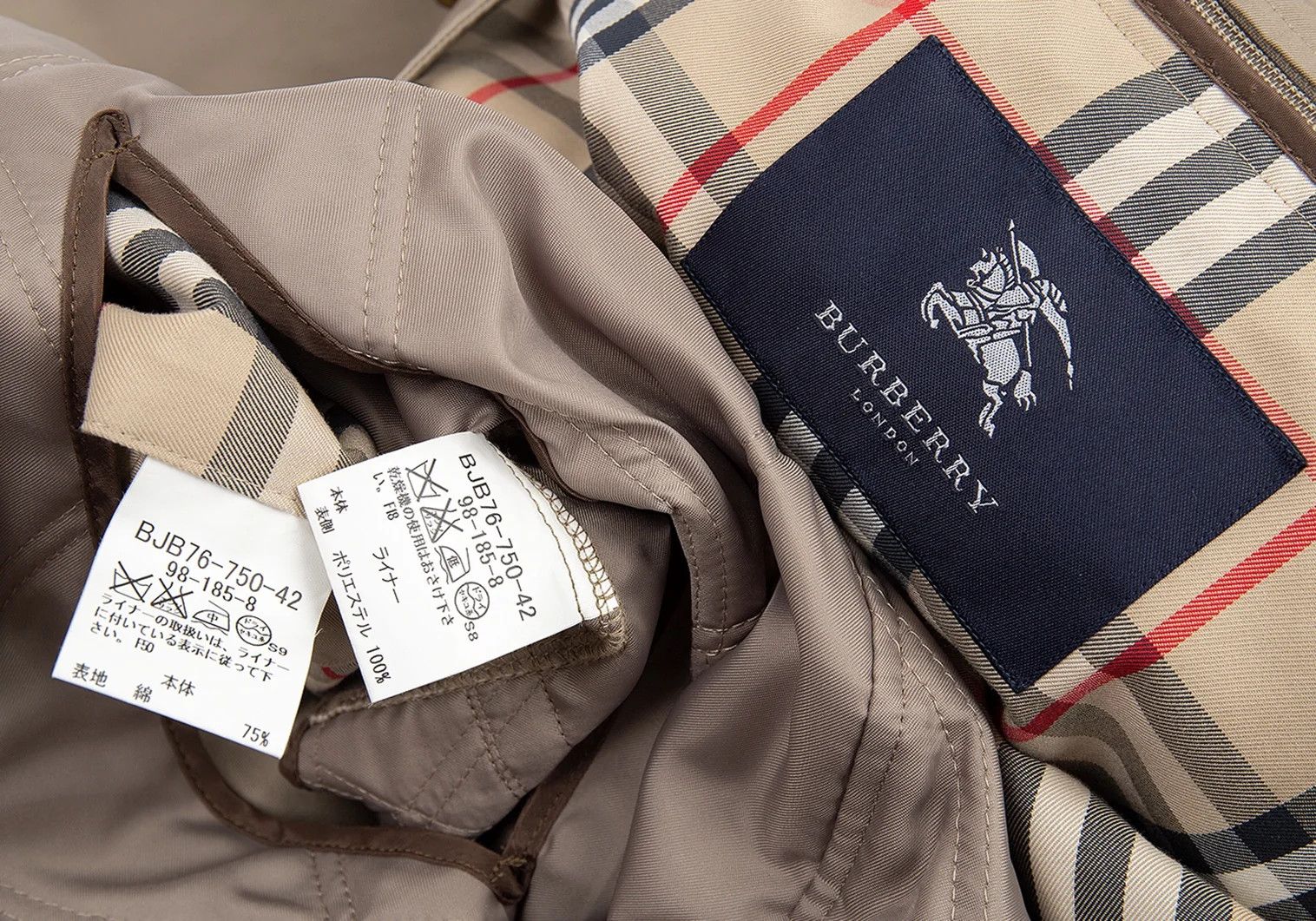 Burberry Insulated Liner Nova Check Overcoat Mocha Size 42 Size US XS / EU 42 / 0 - 18 Thumbnail