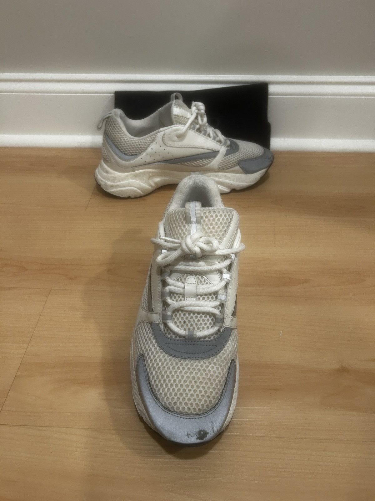 Dior Dior B22 Sneakers – White / Silver Size US 11 / EU 44 - 2 Thumbnail
