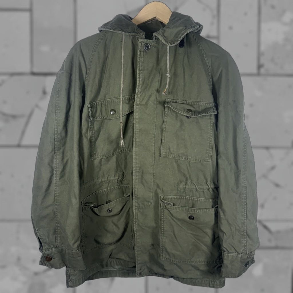 Vintage VINTAGE Green Military Coat Mens Size M Missing 2 Buttons User: VINTAGE Green Military Button Up Coat Mens Size M Missing 2 Buttons Size US M / EU 48-50 / 2 - 1 Thumbnail