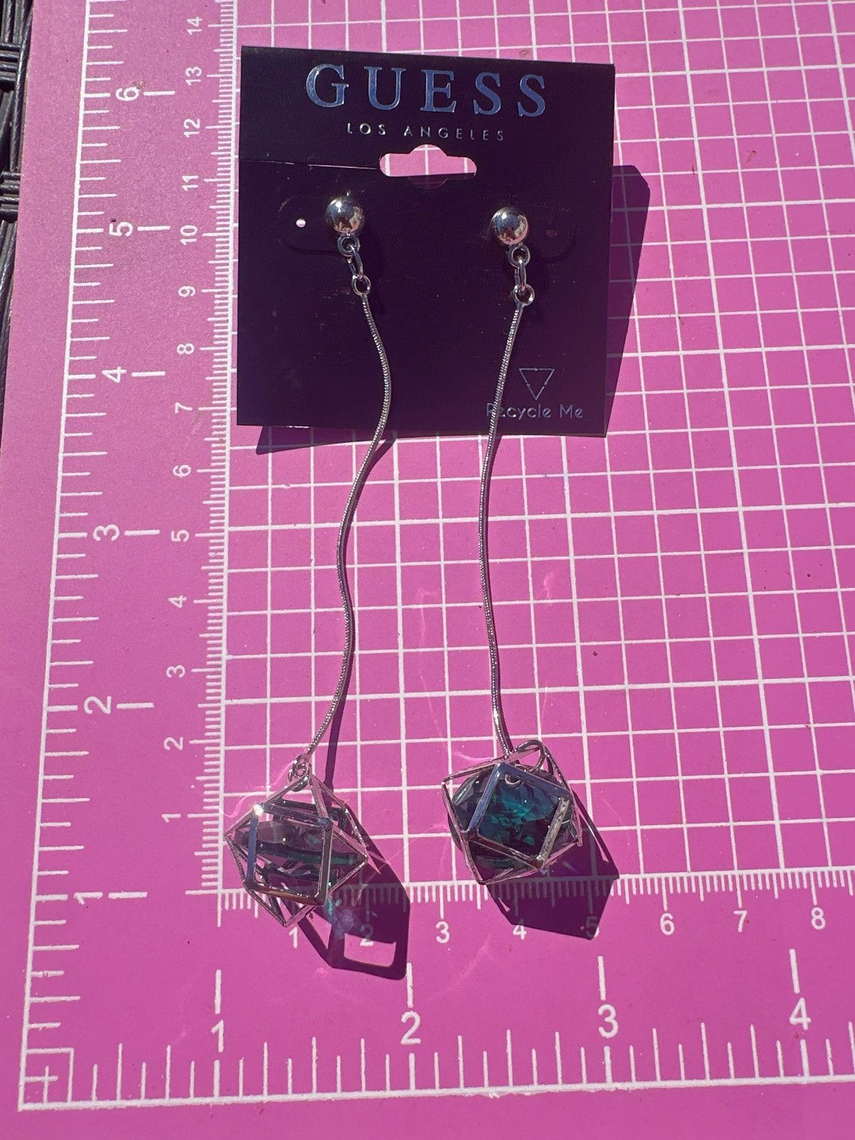 Guess Guess Earrings green crystal in diamond shape hallowed drops Size ONE SIZE - 4 Thumbnail