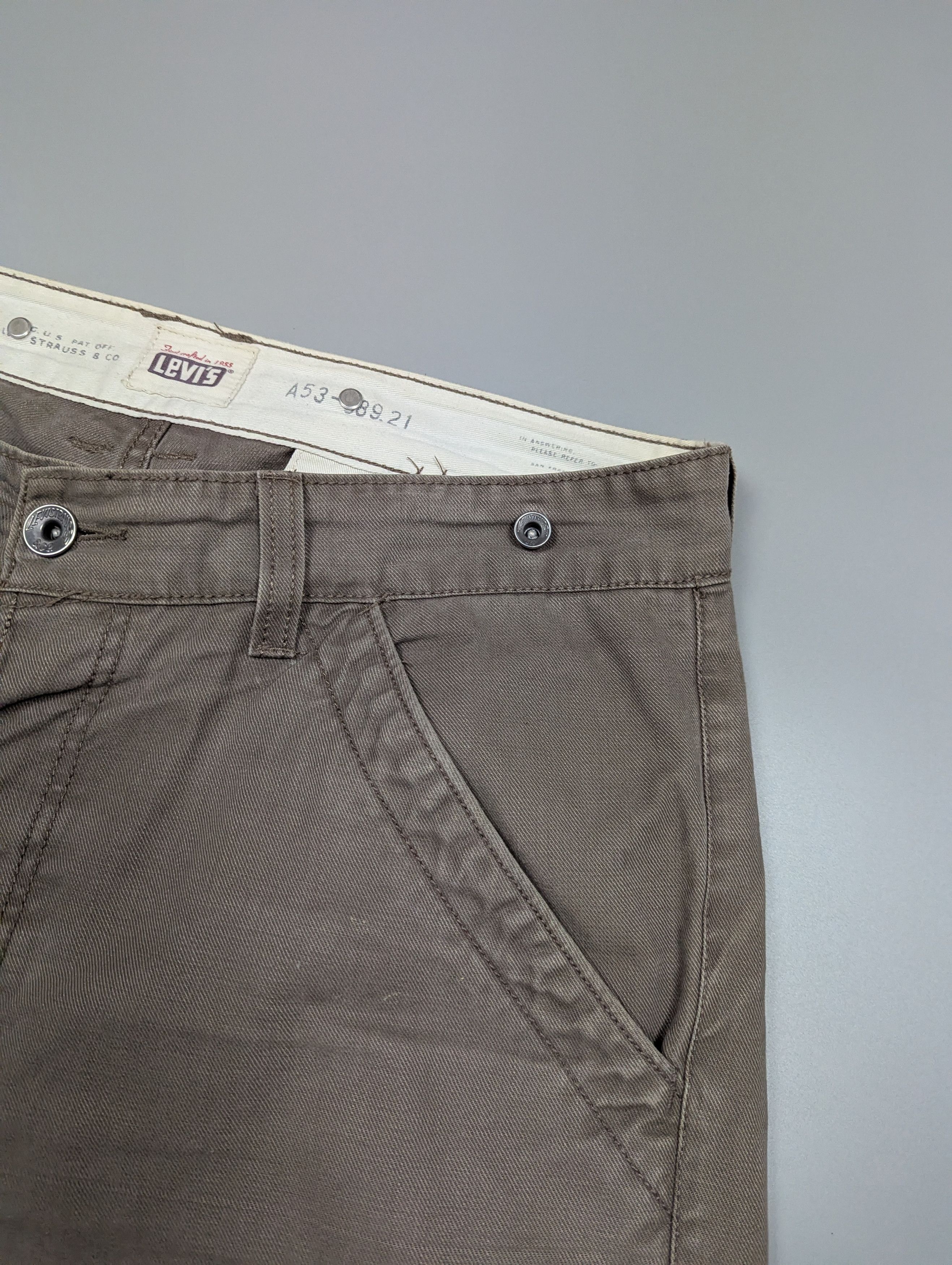 Levi's × Vintage LEVIS Vintage Men's Shabby Gray Cargo Shorts Bermuda W34 Size US 34 / EU 50 - 14 Thumbnail
