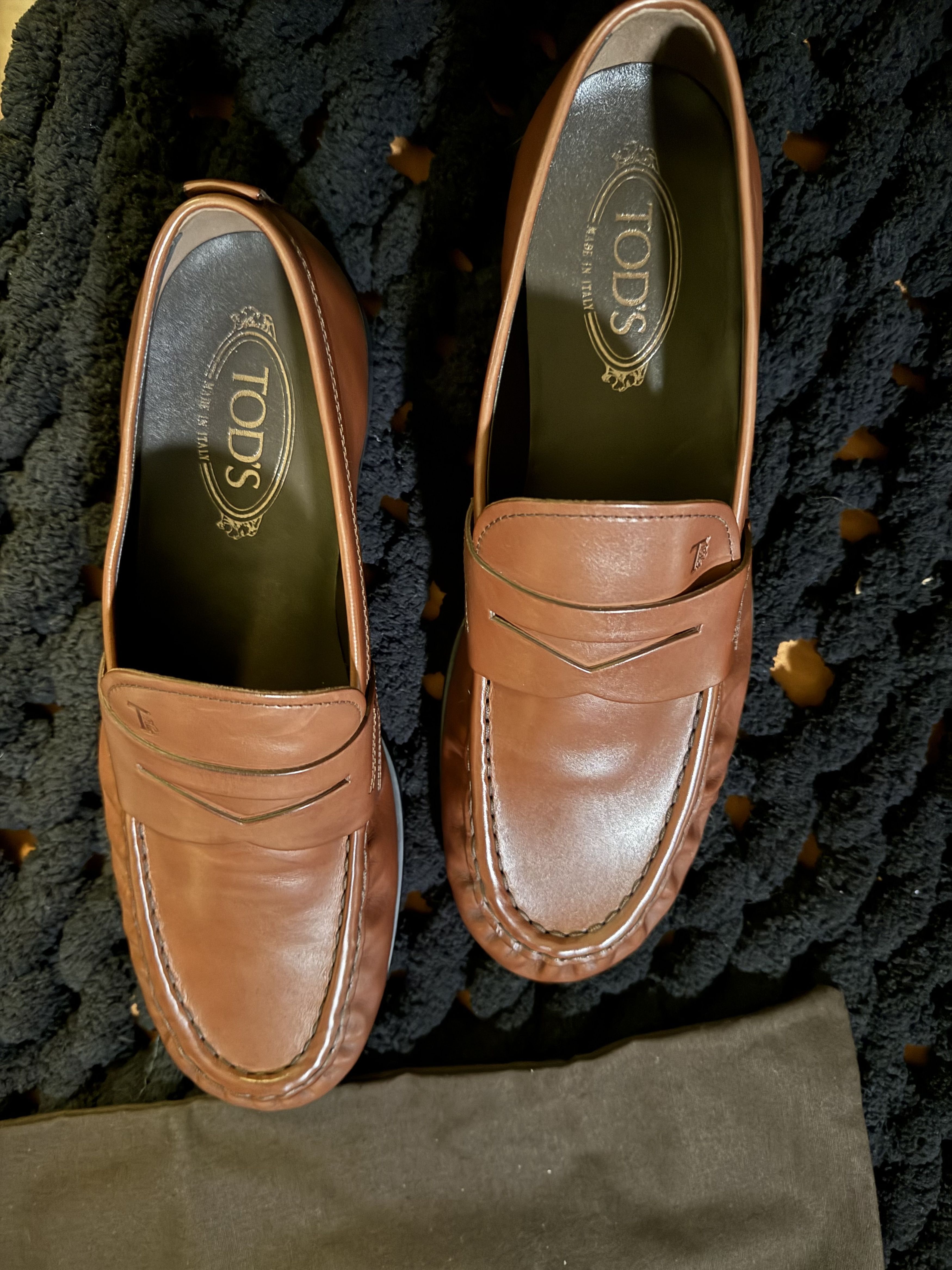 Tod's Tod's Round-Toe Slip-On Loafers Size US 10 / EU 43 - 1 Thumbnail
