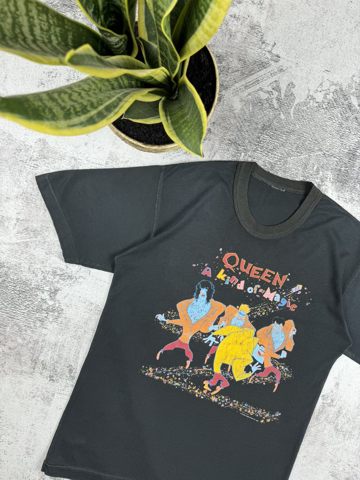 Band Tees Vintage 1986 Queen A Kind of Magic Tour 80S Music T Shirt Size US S / EU 44-46 / 1 - 12 Thumbnail