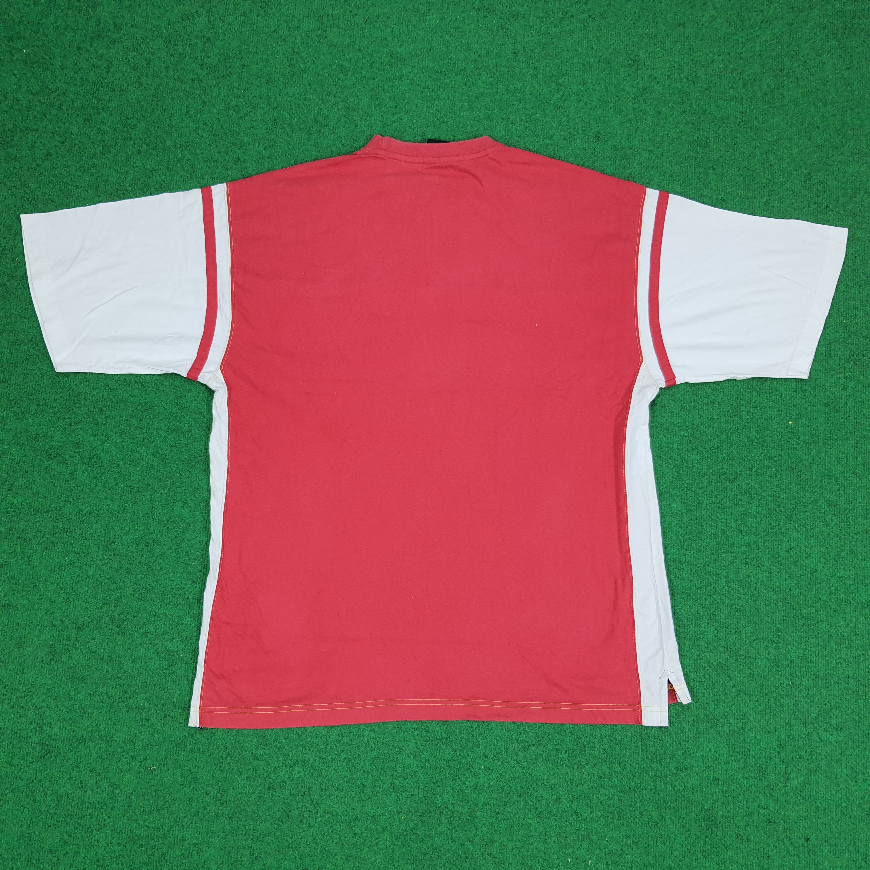 Fubu × Vintage Vintage FUBU Sports 05 Raglan Sportswear Tshirt Size US XL / EU 56 / 4 - 3 Thumbnail