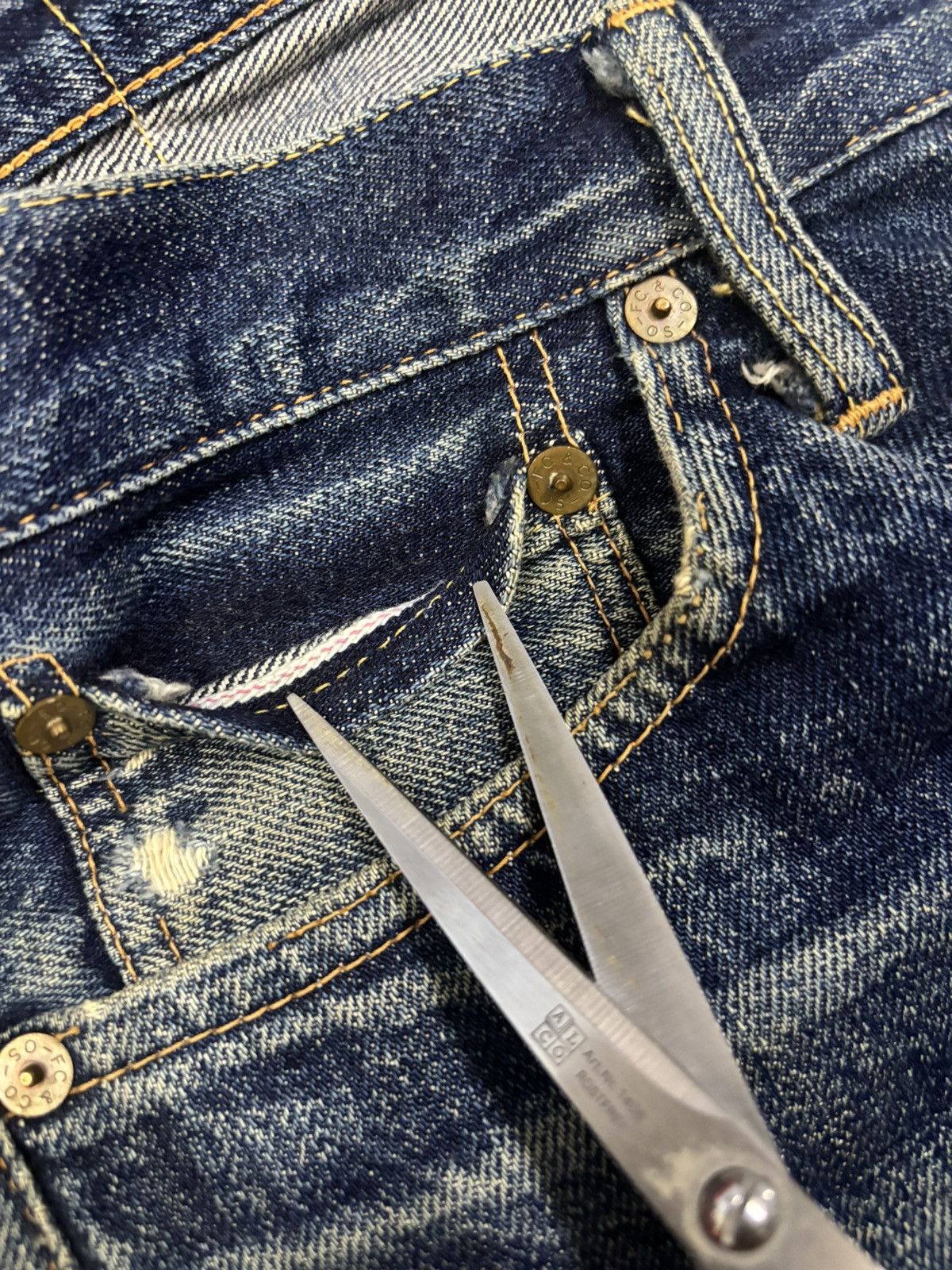 Full Count & Co. Vintage FullCount & Co 1101 Selvedge Distressed Grunge Jeans Size US 30 / EU 46 - 6 Thumbnail