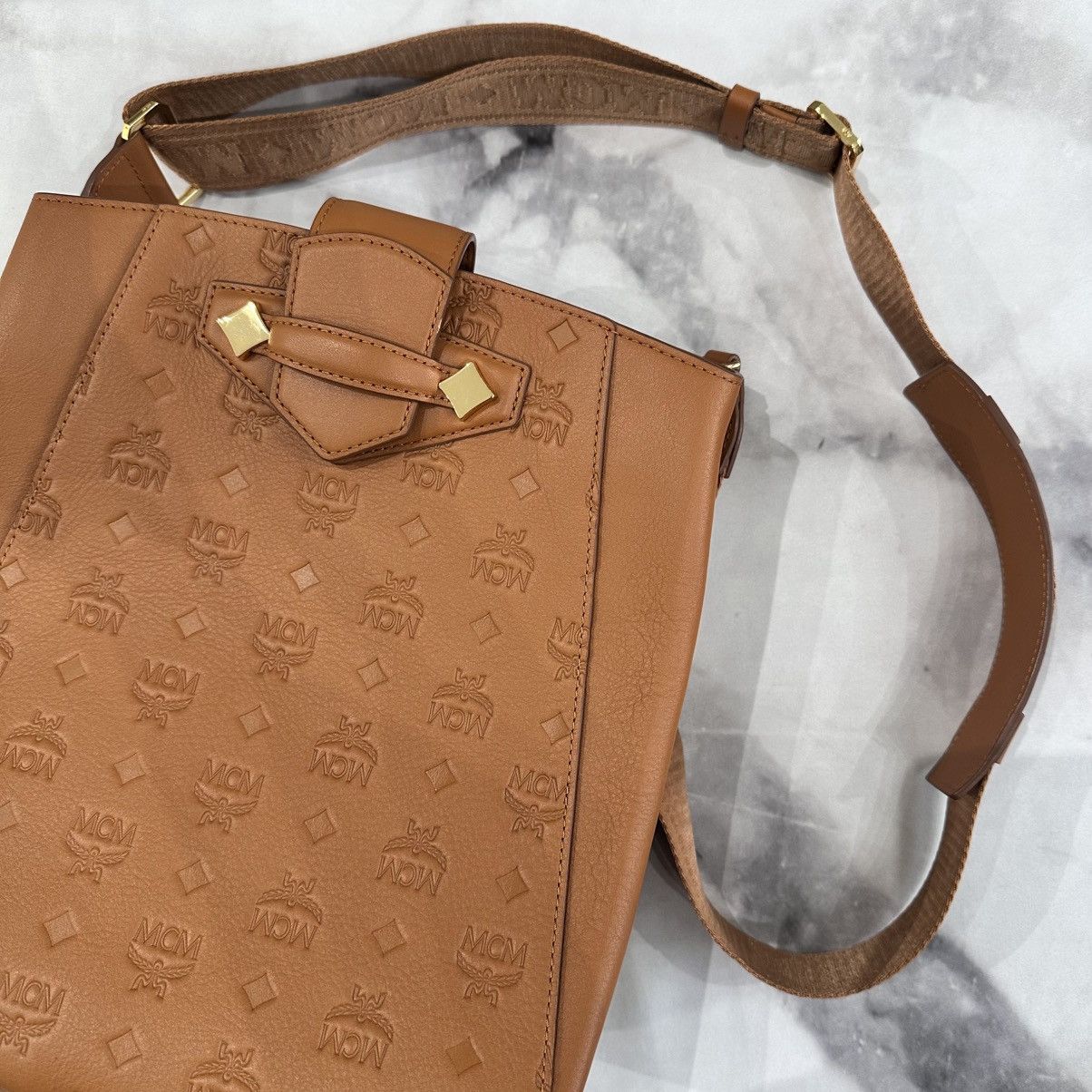 MCM NEW MCM COGNAC MONOGRAM CROSSBODY/SHOULDER BAG Size ONE SIZE - 2 Thumbnail