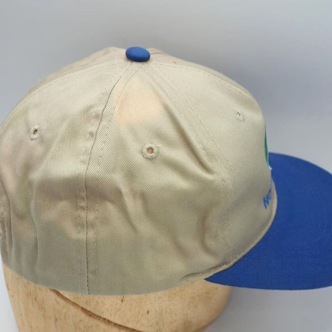 Vintage VINTAGE Snapback Trucker Hat Novartis Seeds 1980s Size ONE SIZE - 4 Thumbnail