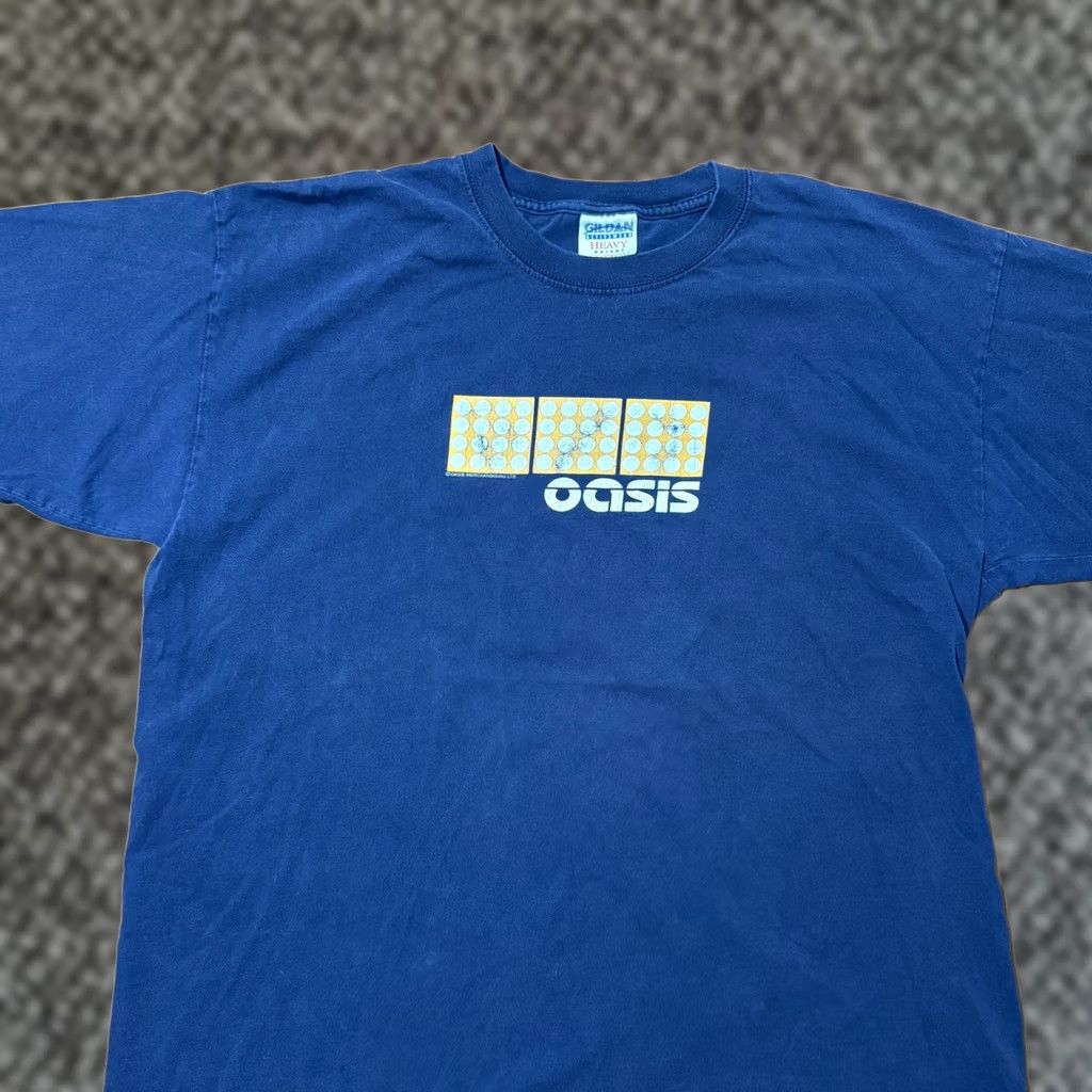 Gildan VINTAGE Oasis Gildan T-Shirt Navy XL 1999 200 Tour Band Tee Cotton Short Sleeve Mens Grunge Graphic 1990s Size US XL / EU 56 / 4 - 1 Thumbnail