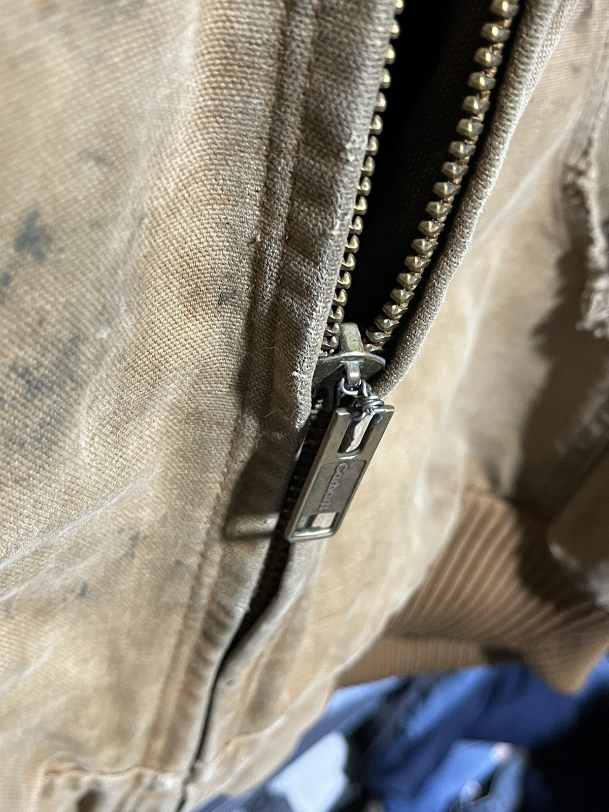 Carhartt × Vintage Crazy Vintage Thrashed Carhartt Hooded Jacket Faded Workwear Size US XL / EU 56 / 4 - 9 Thumbnail