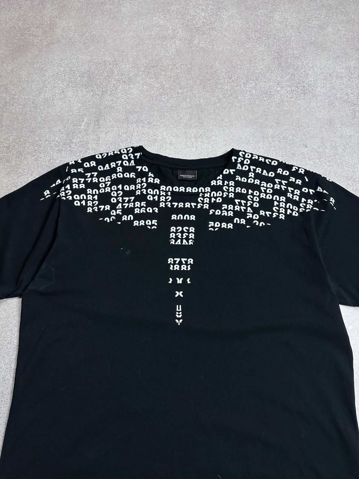 Marcelo Burlon Marcelo Burlon Numbers Big Logo T-shirt XL Size US XL / EU 56 / 4 - 2 Thumbnail