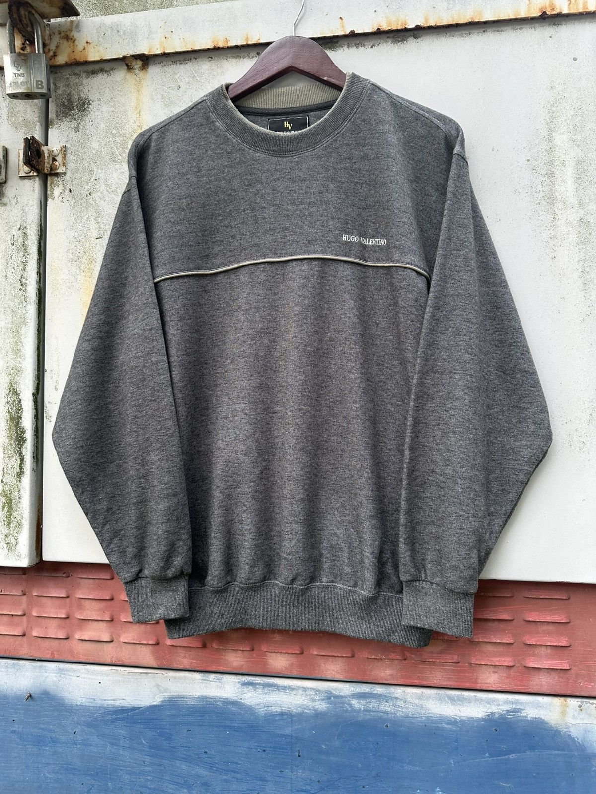 Hugo 👹Hugo Valentino Long Sleeves Crewneck Size US M / EU 48-50 / 2 - 5 Thumbnail