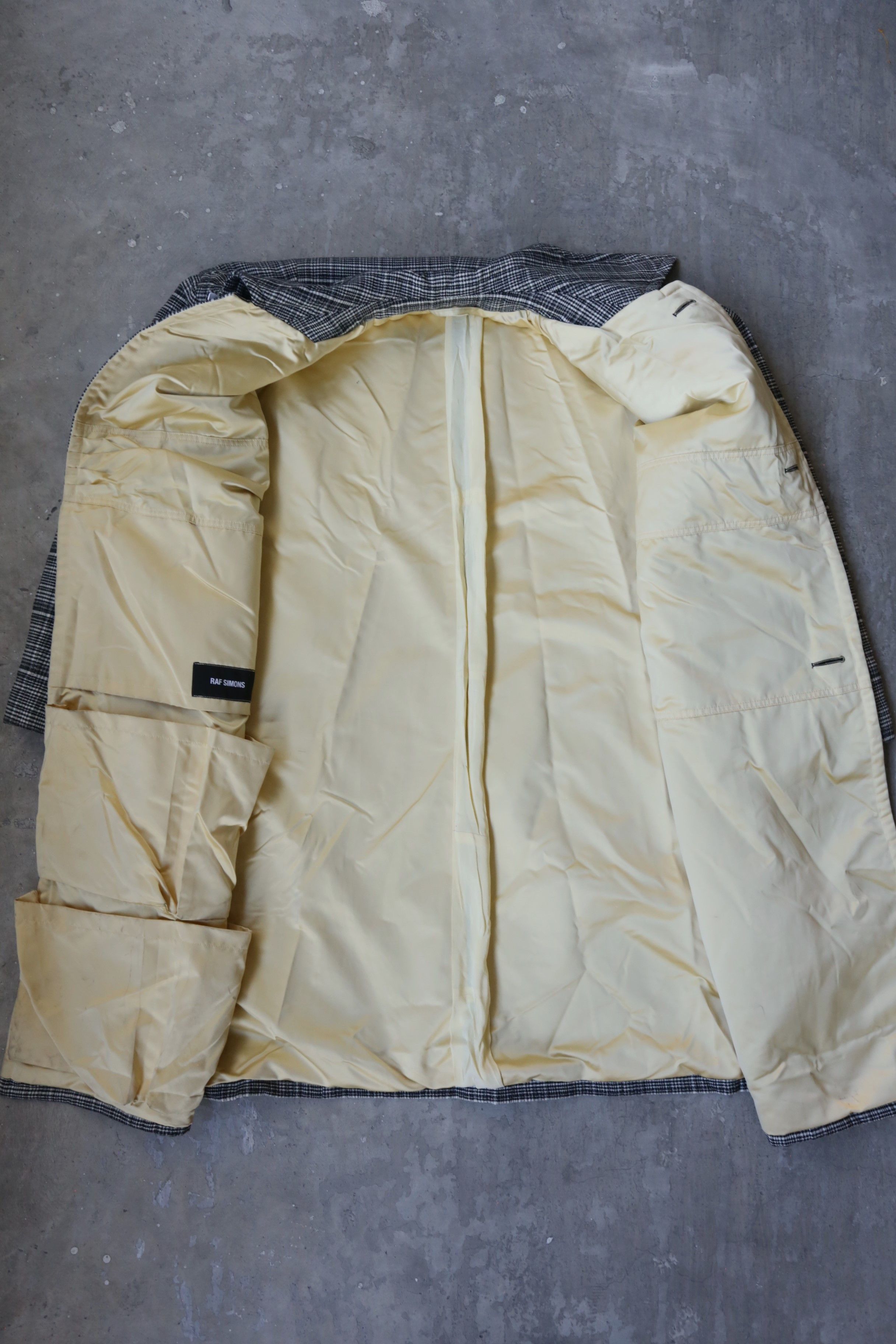 Raf Simons Raf Simons - FW 18 - Classic Coat w/ Seams Size US S / EU 44-46 / 1 - 6 Thumbnail