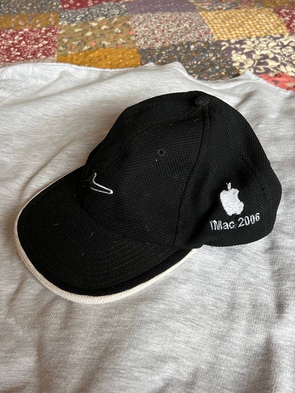 Apple × Nike × Vintage Vintage Apple Imac cap Nike black hat 2006 logo Size ONE SIZE - 1 Thumbnail