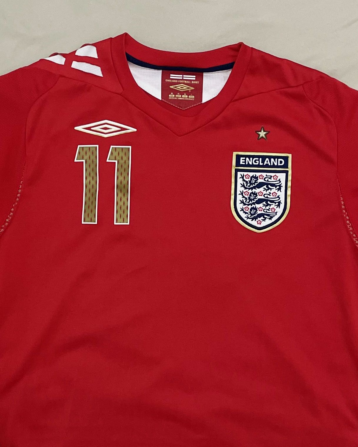 Umbro England Away Kit 2006 Size US M / EU 48-50 / 2 - 4 Thumbnail