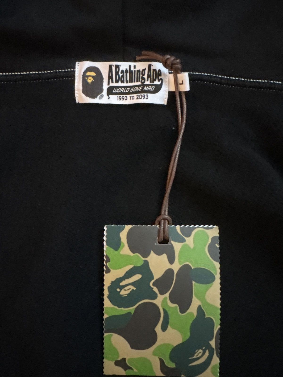Bape Black Shark Bape hoodie Size US L / EU 52-54 / 3 - 7 Thumbnail