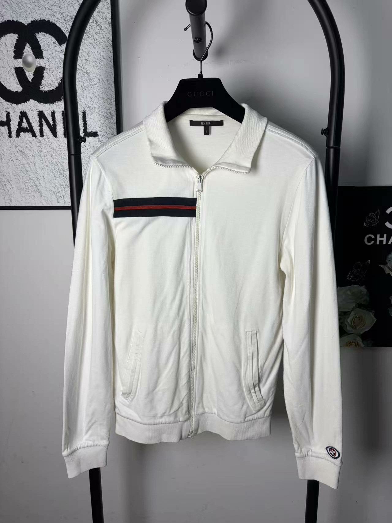 Gucci Gucci Striped White Light Jacket s Men Size US S / EU 44-46 / 1 - 1 Thumbnail