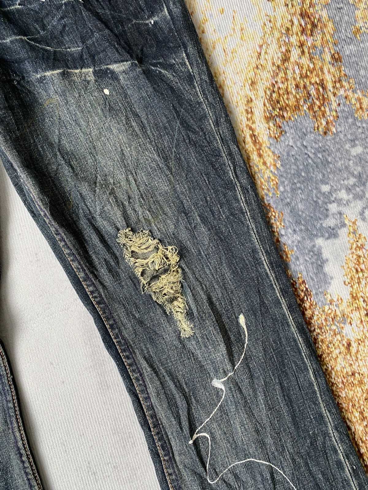 If Six Was Nine Japanese Brand Root Three Claw Marks Flare Distressed Denim Size US 29 - 7 Thumbnail
