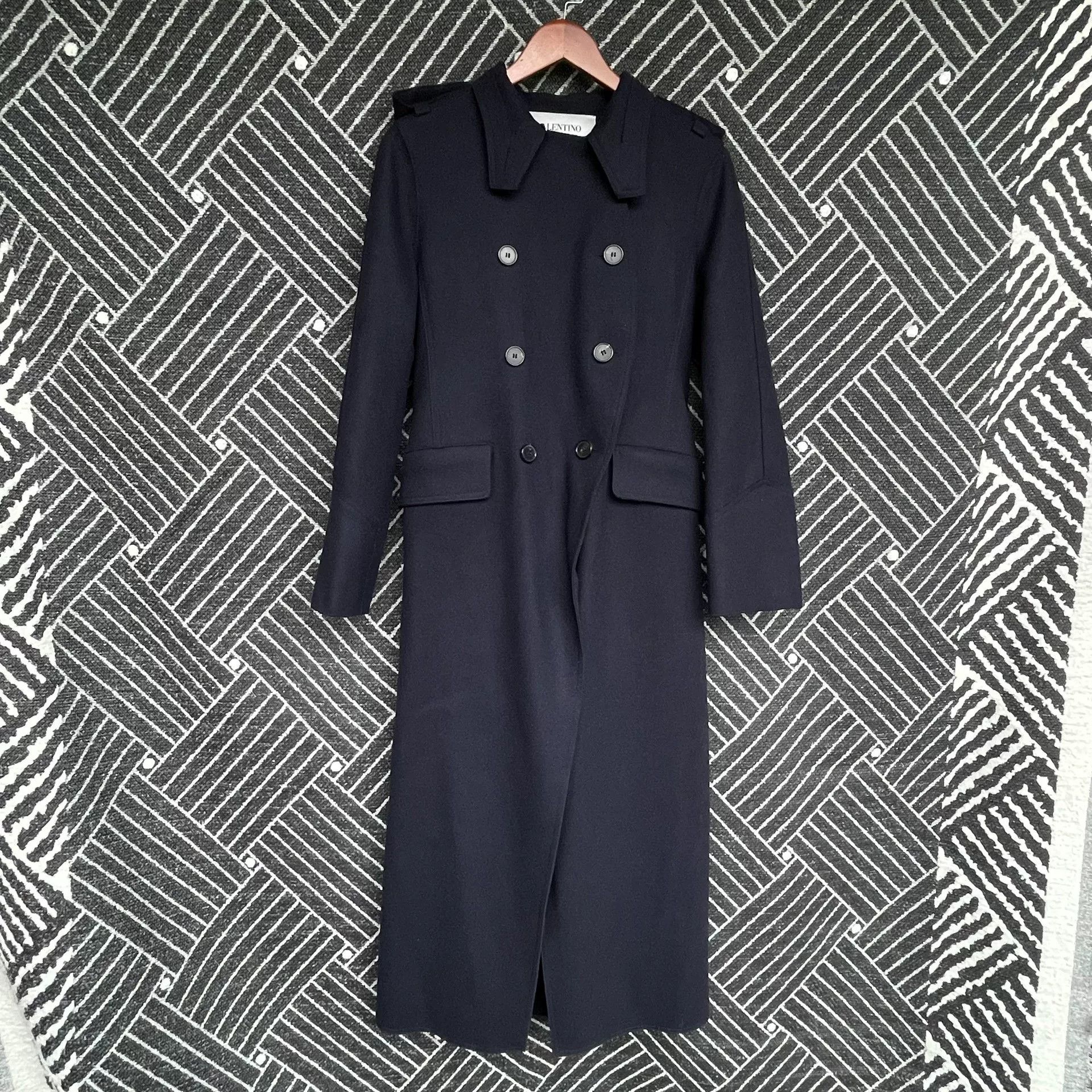 Valentino Valentino Navy Wool Long Coat Size US S / EU 44-46 / 1 - 1 Thumbnail