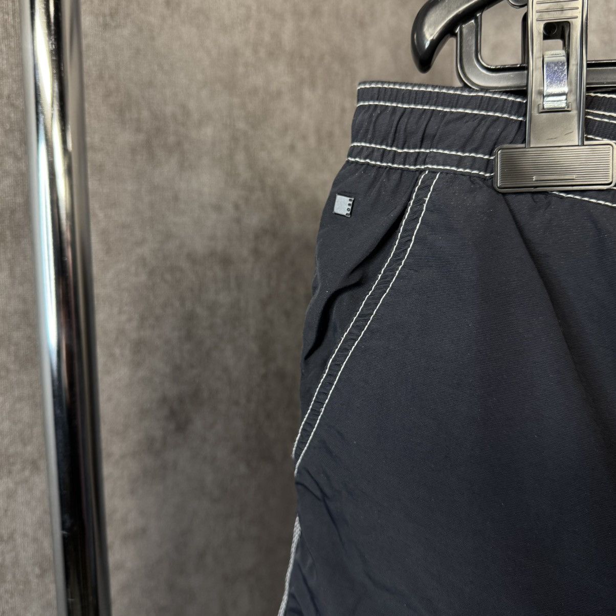 Hugo Boss Hugo Boss nylon Shorts y2k M/L Size US 32 / EU 48 - 3 Thumbnail