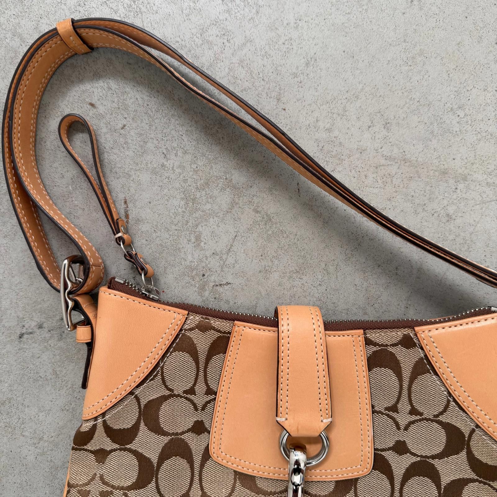 Coach Coach 2Way Signature Soho Clip Shoulder Bag Beige/Brown Size ONE SIZE - 3 Thumbnail