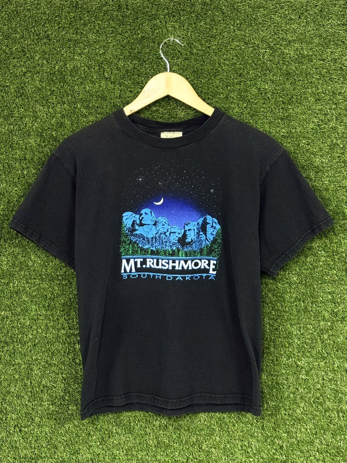 Vintage Vintage Made in USA Mount Rushmore Black 90s America Tee Size US XS / EU 42 / 0 - 1 Thumbnail