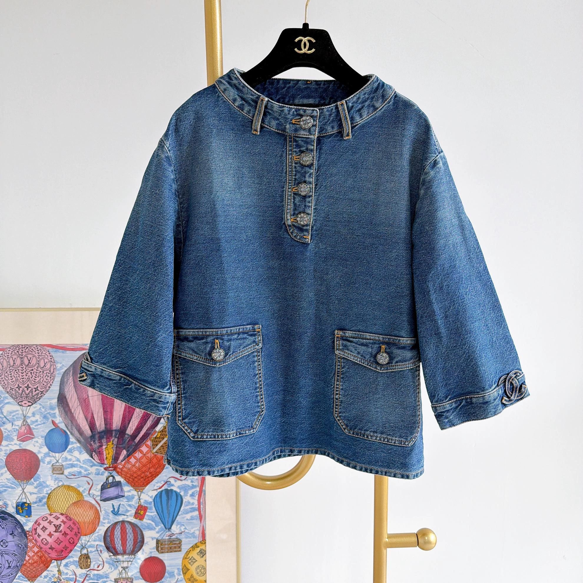 Chanel Chanel blue denim jacket women's size 34 Size XS / US 0-2 / IT 36-38 - 1 Thumbnail