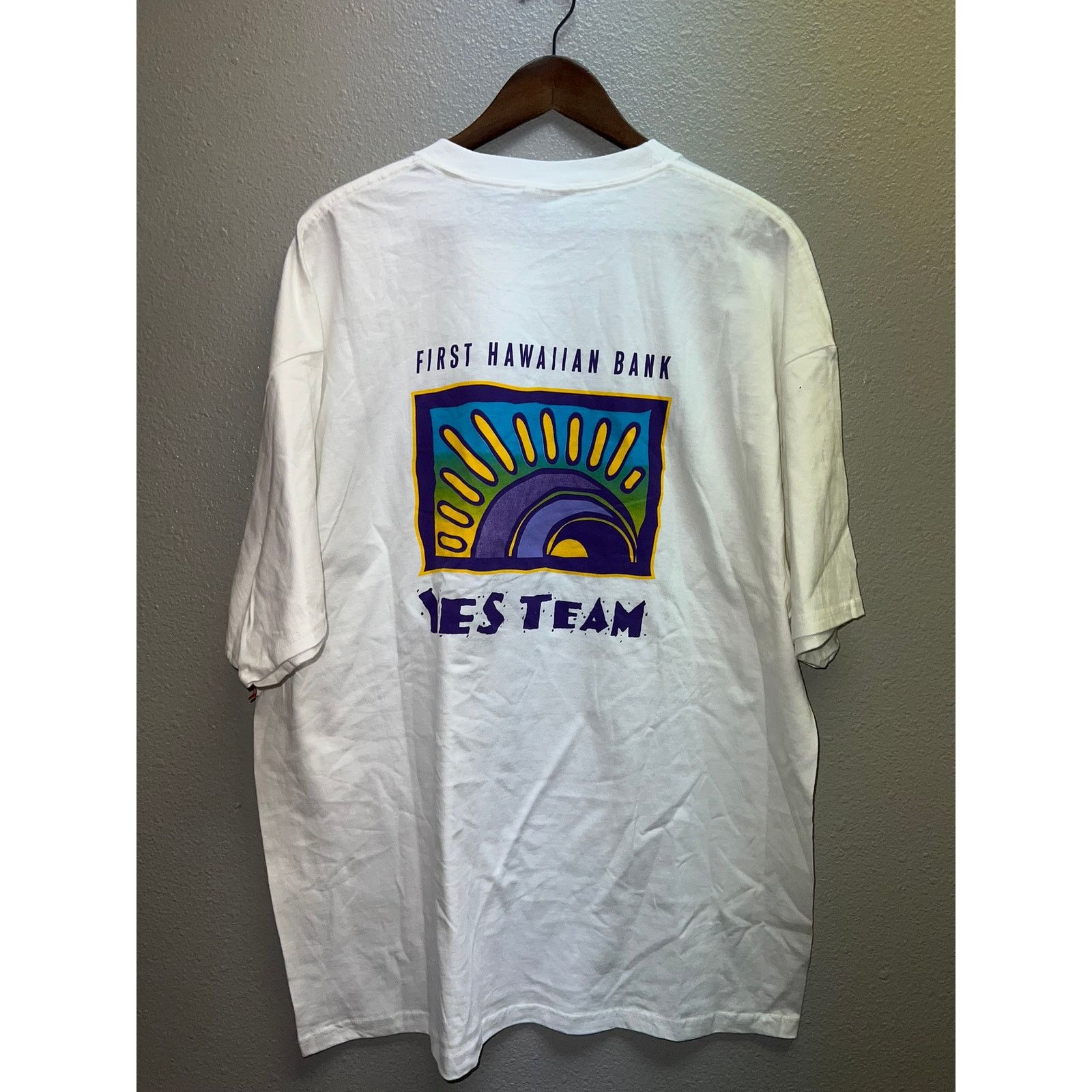 Hanes Vintage Hawaii Bank Shirt First Hawaiian Banking Tee 90s 2X Size US XXL / EU 58 / 5 - 5 Thumbnail