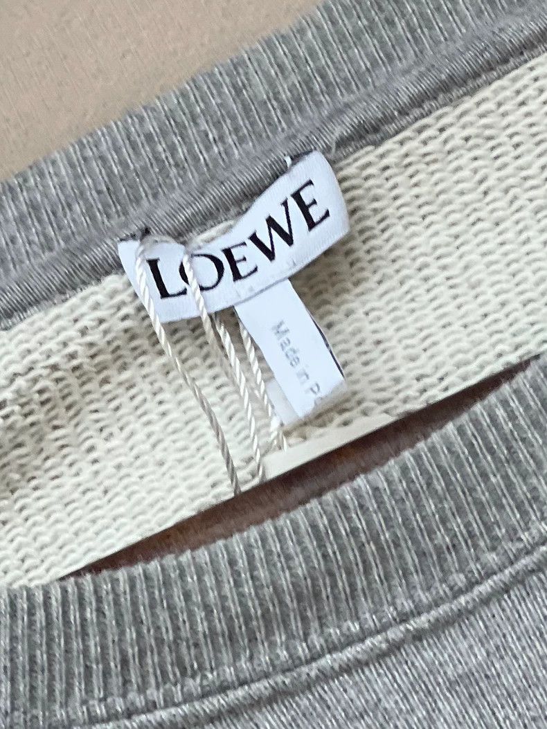 Loewe LOEWE Gray logo embossed round neck long sleeve hoodie Size S / US 4 / IT 40 - 4 Thumbnail