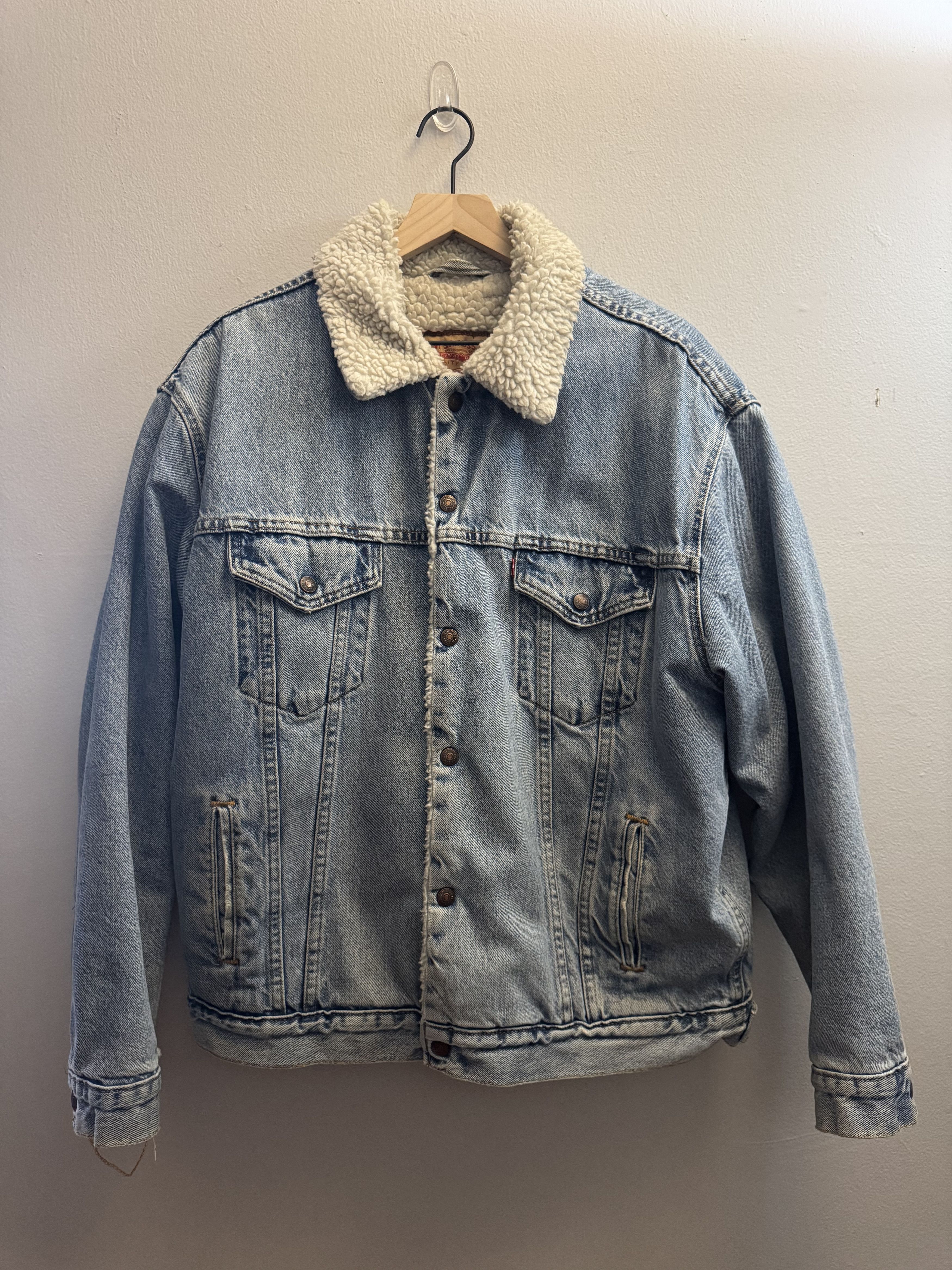 Levi’s 90’s Vintage Sherpa Lined Denim Type 3 Trucker Jacket