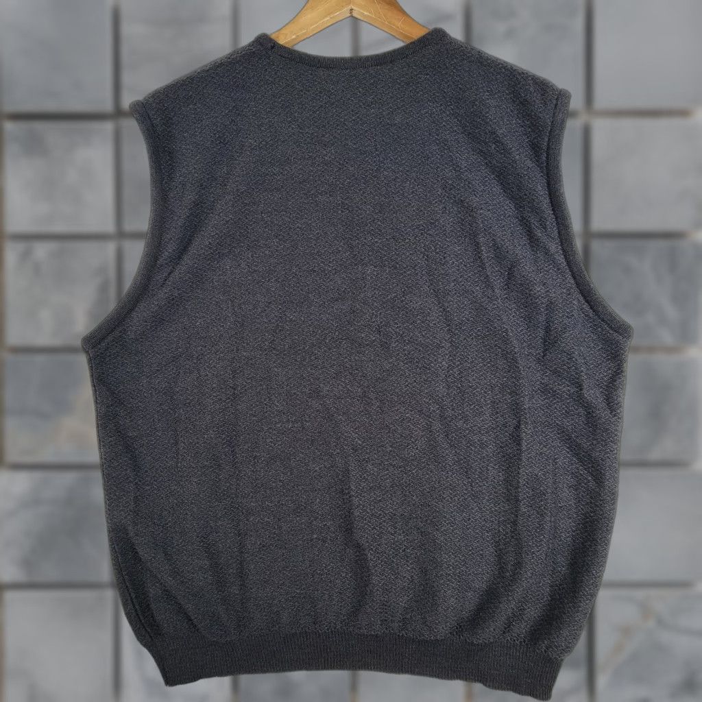 Vintage Segreto Sweater Vest Gray Mens XL 100% Merino Wool Sleeveless V-Neck Italy Size US XL / EU 56 / 4 - 1 Thumbnail