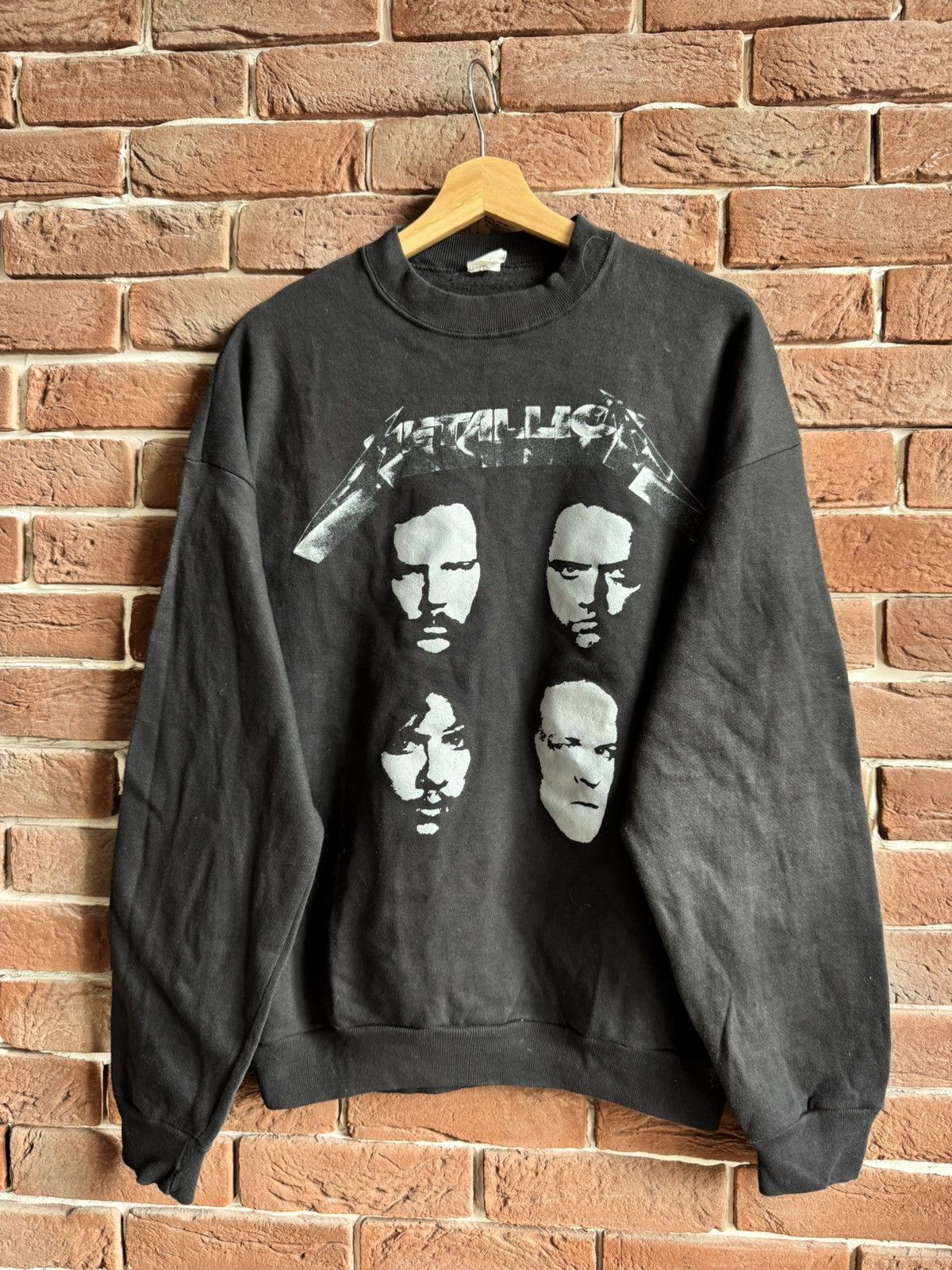 Band Tees Rare Vintage Metallica Black Album 90s Metal Band Crewneck Size US XL / EU 56 / 4 - 1 Thumbnail