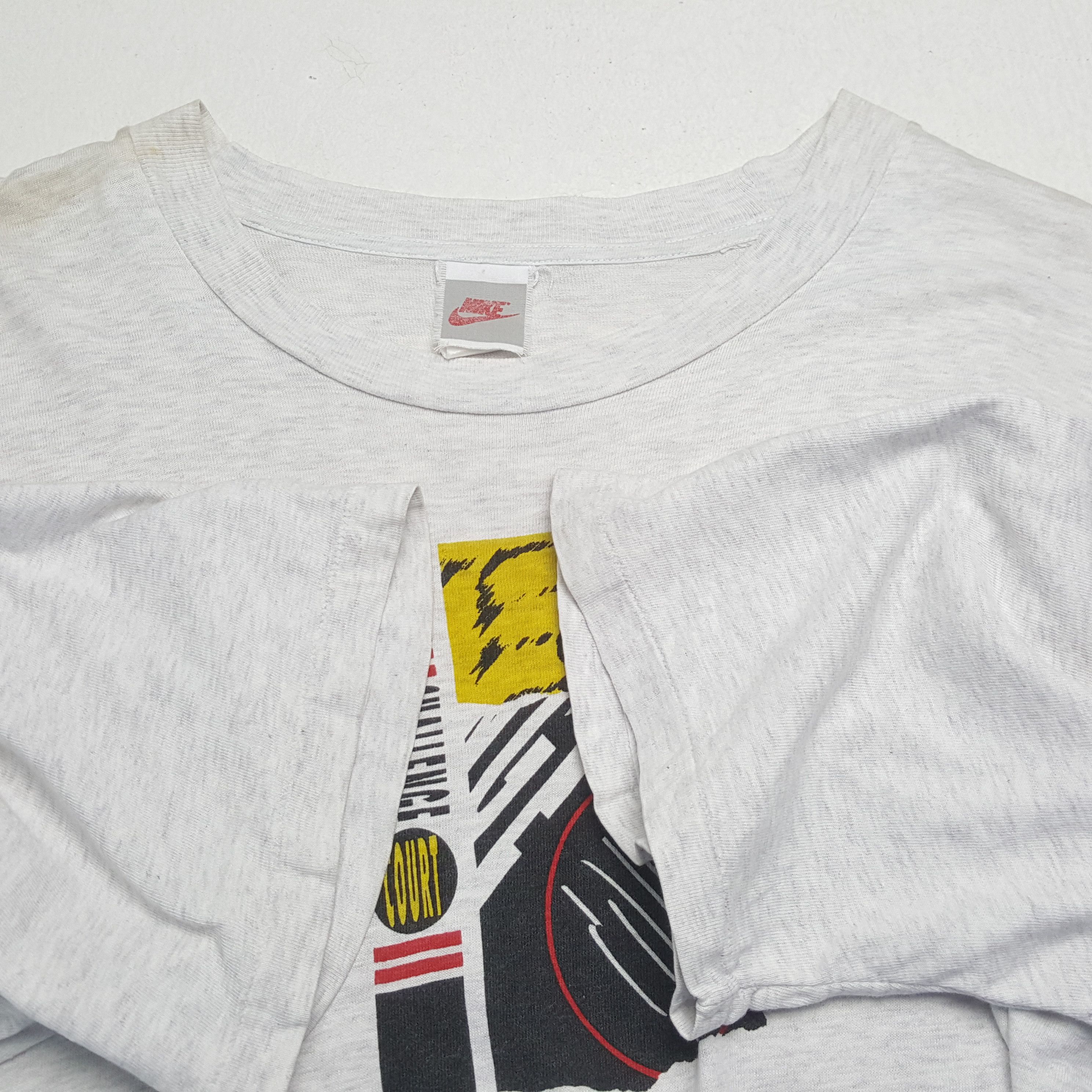 Nike × Vintage NIKE Streetwear Style Tshirt Size US L / EU 52-54 / 3 - 9 Thumbnail