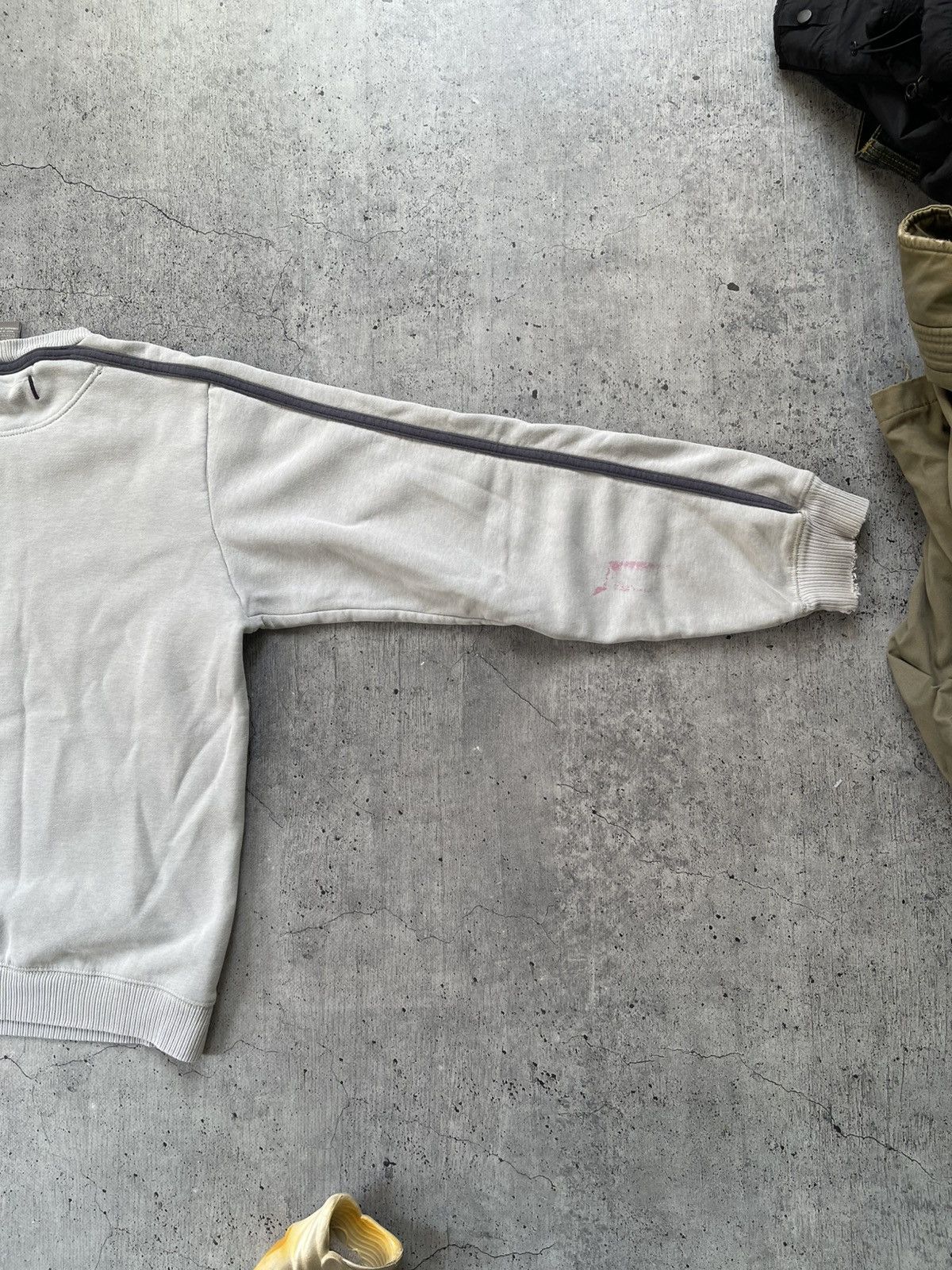 Nike × Vintage Nike Vintage Y2k Big Logo Sweathirt Size US S / EU 44-46 / 1 - 10 Thumbnail