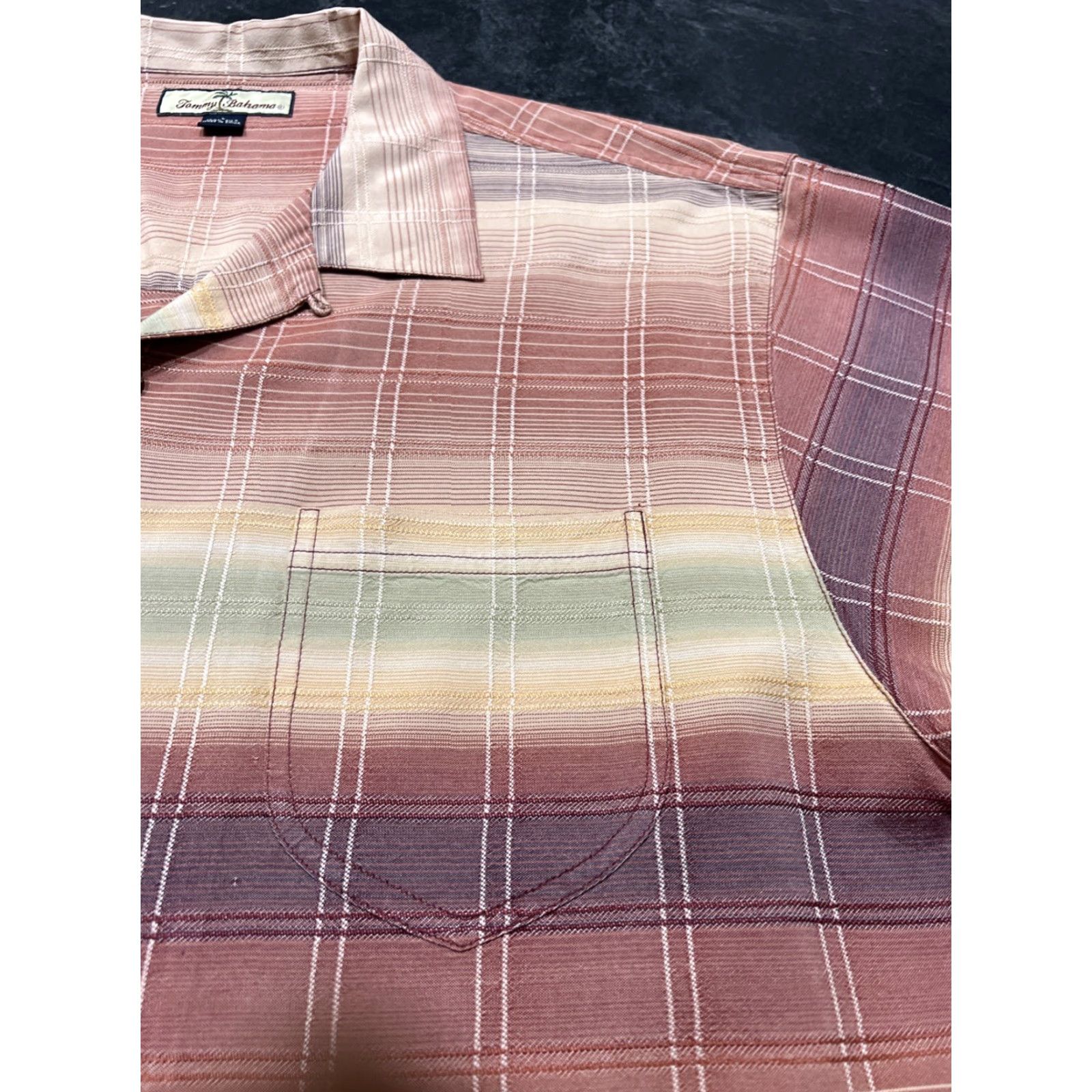 Tommy Bahama Tommy Bahama Camp Shirt Mens L 100% Silk Striped Coral Beige Size US L / EU 52-54 / 3 - 3 Thumbnail