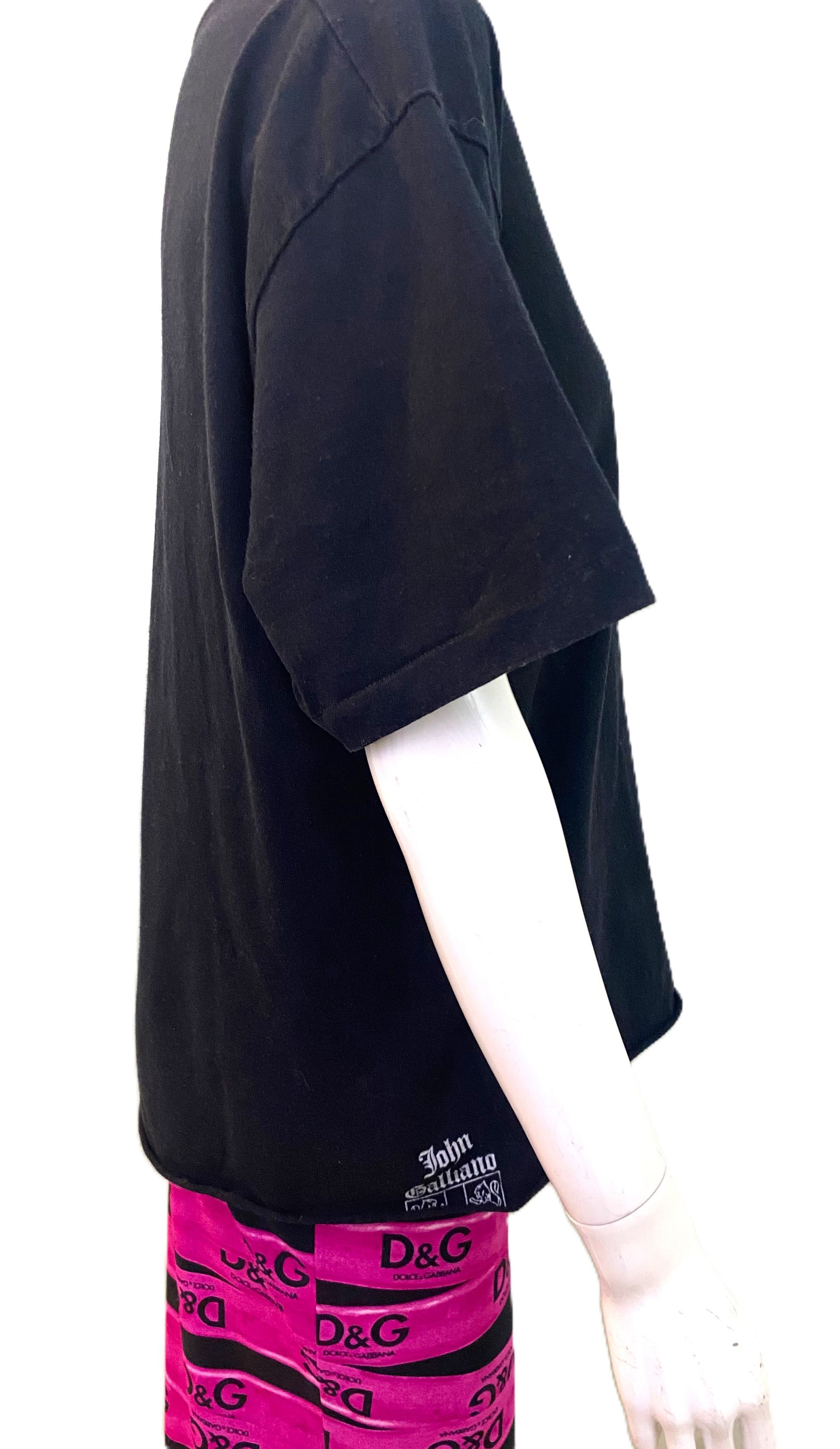 John Galliano John Galliano London 90s Gazette Tee T-shirt Shirt Top Size L / US 10 / IT 46 - 5 Thumbnail