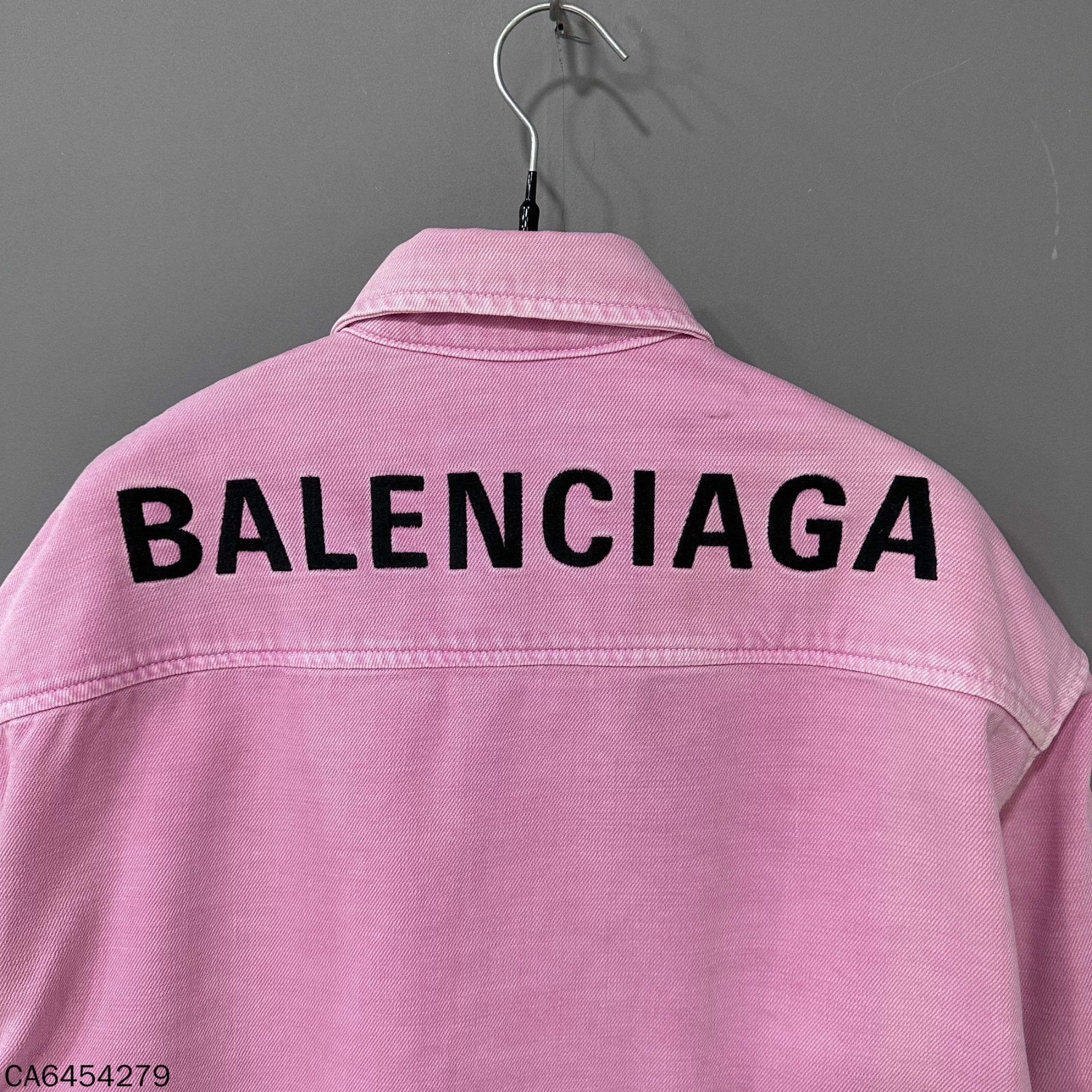 Balenciaga Balenciaga Reverse Logo Print Denim Jacket 36 Size XS / US 0-2 / IT 36-38 - 4 Thumbnail