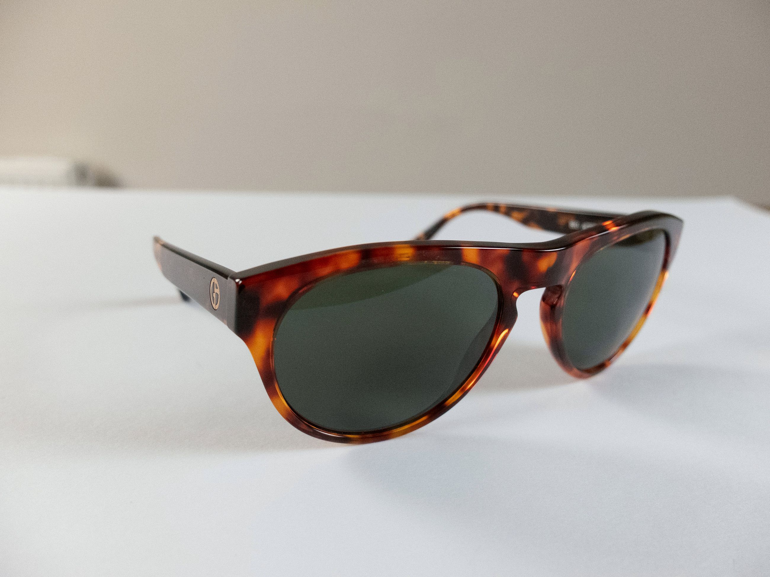 Giorgio Armani GIORGIO ARMANI brown tortoise shell oval sunglasses Italy Size ONE SIZE - 2 Thumbnail
