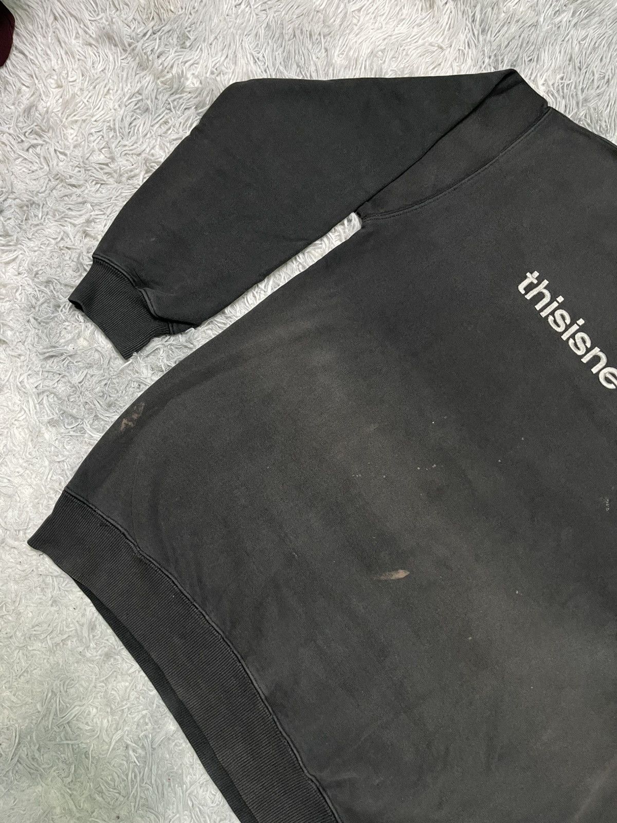 thisisneverthat 2000s THISISNEVERTHAT EMBROIDERY SPELL SWEATSHIRT SUN FADED Size US M / EU 48-50 / 2 - 4 Thumbnail
