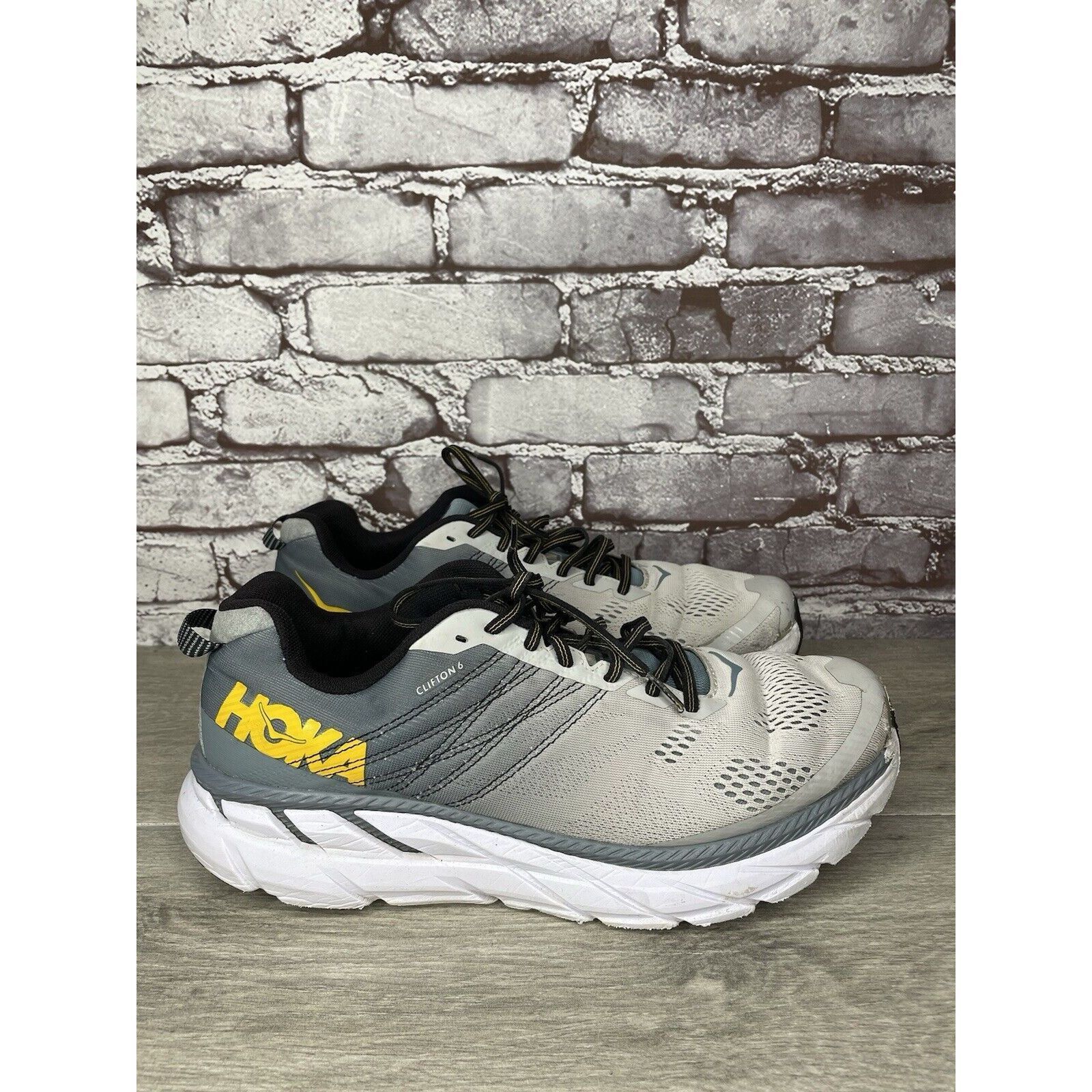 Hoka Hoka One One Clifton 6 Gray Running Shoes 1102872 LLRC Men’s Size US 12.5 / EU 45-46 - 14 Thumbnail