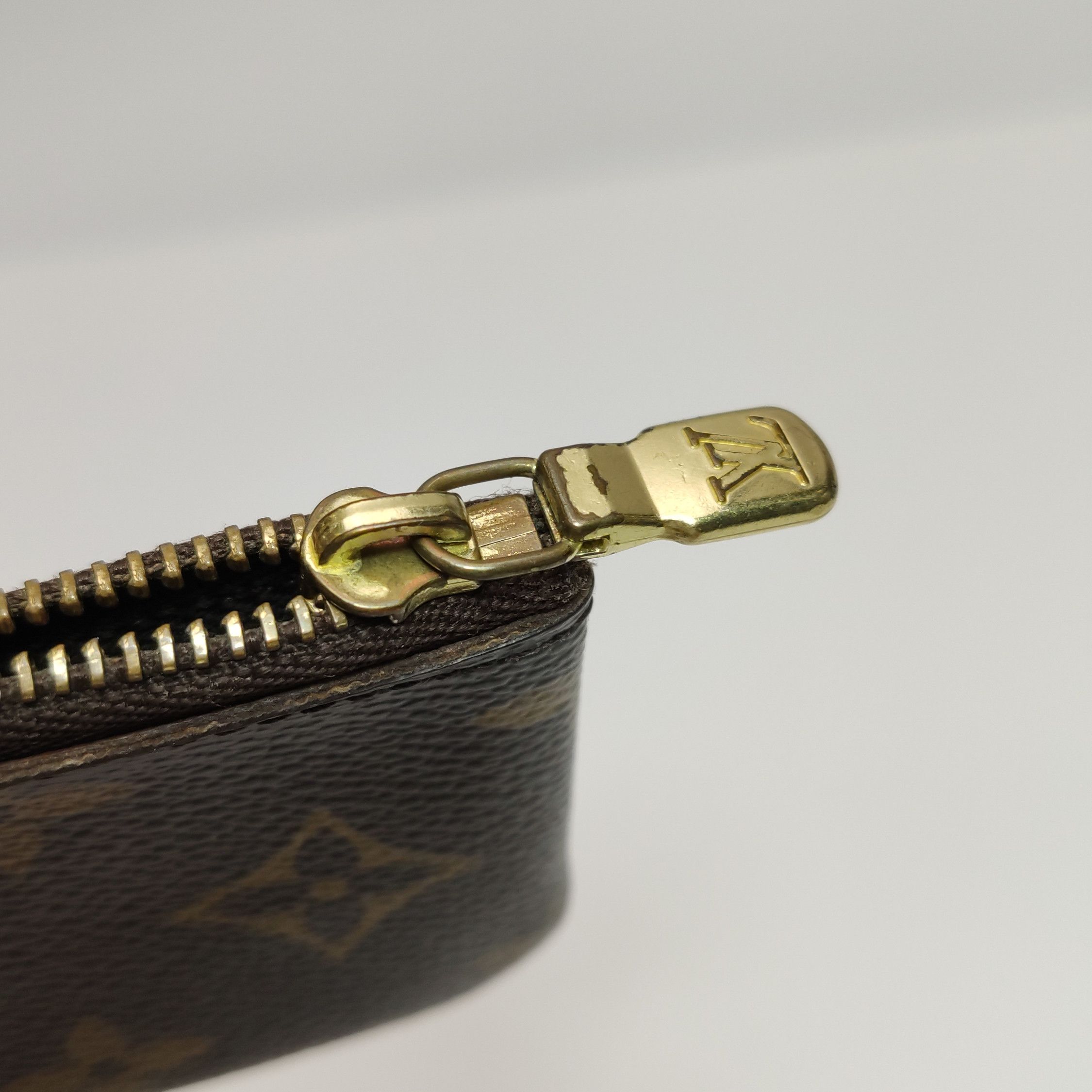 Louis Vuitton Louis Vuitton (LV) Monogram Print Zipper Coin Purse -y2506 Size ONE SIZE - 3 Thumbnail