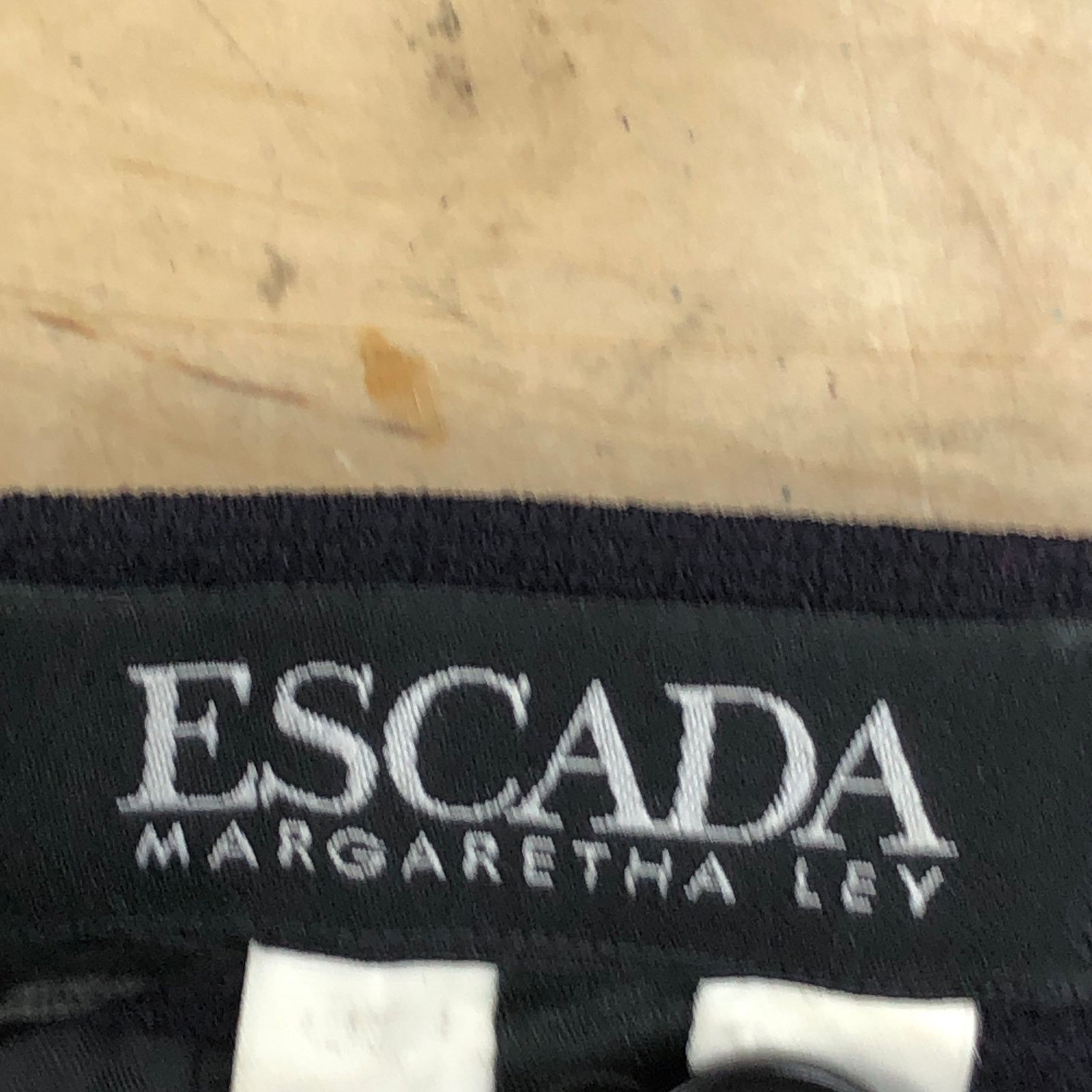 Escada Escada Womens Size 42 US 12 Skirt Pencil Textured Navy Blue Size 34" / US 12 / IT 48 - 15 Thumbnail