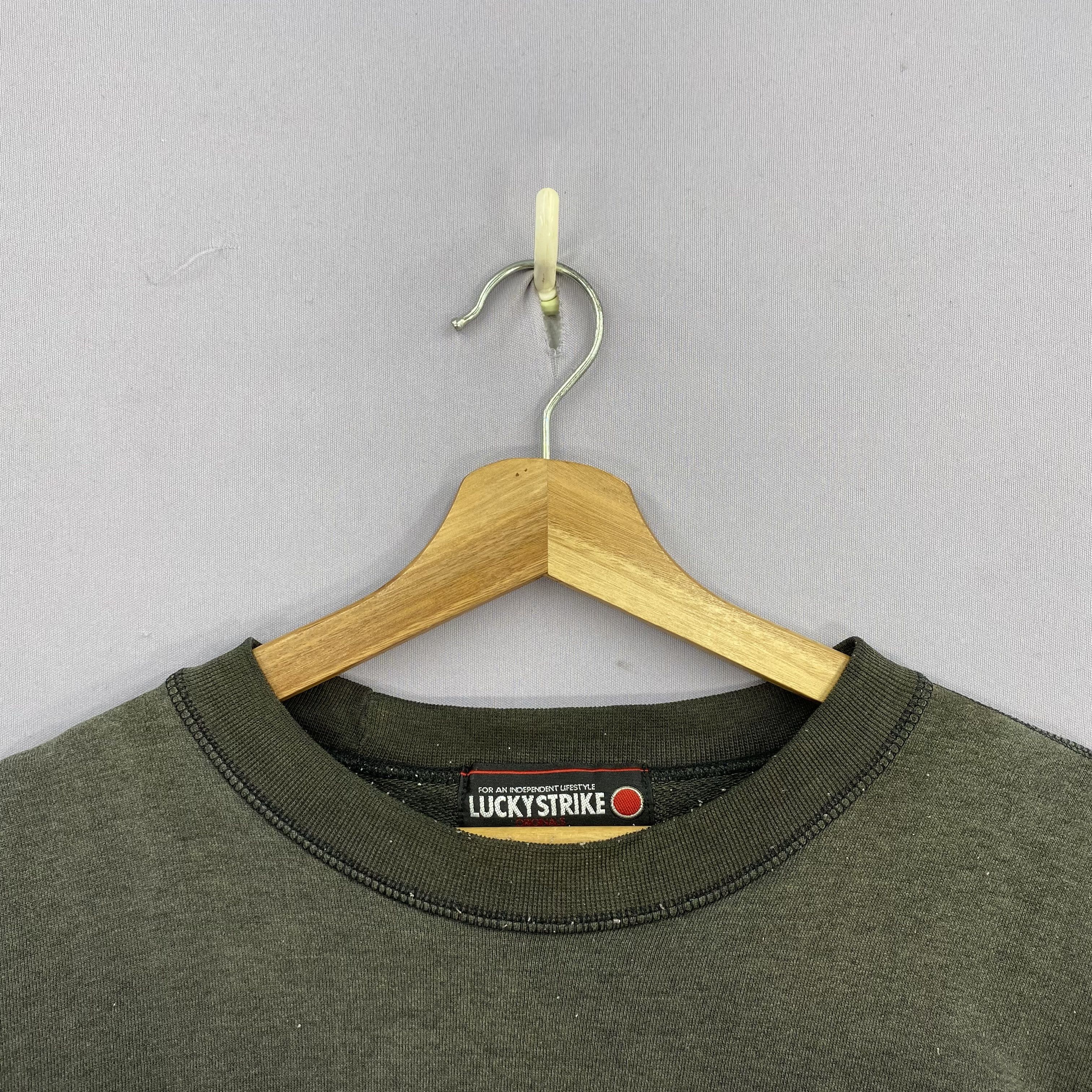 Vintage Vintage 90s Sun Faded Lucky Strike Originals Sweatshirt Size US XL / EU 56 / 4 - 4 Thumbnail