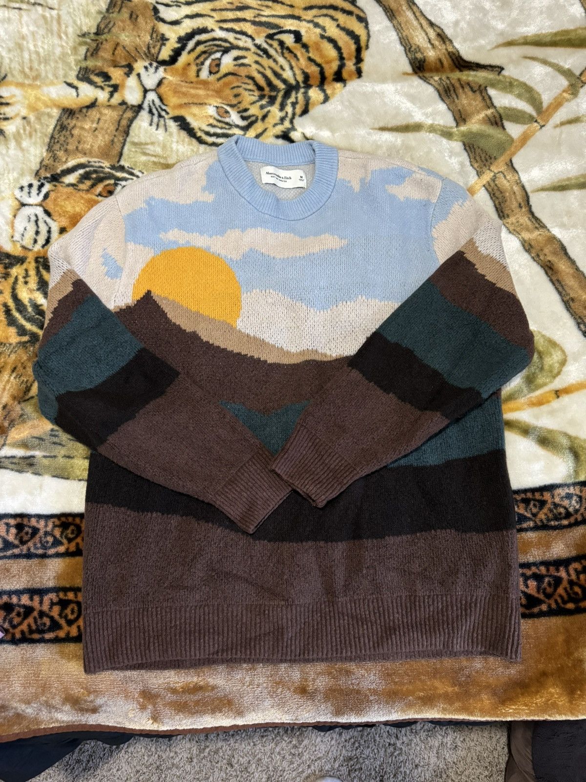 Abercrombie & Fitch Abercrombie & fitch crew view mountain soft sweater Size US M / EU 48-50 / 2 - 1 Thumbnail