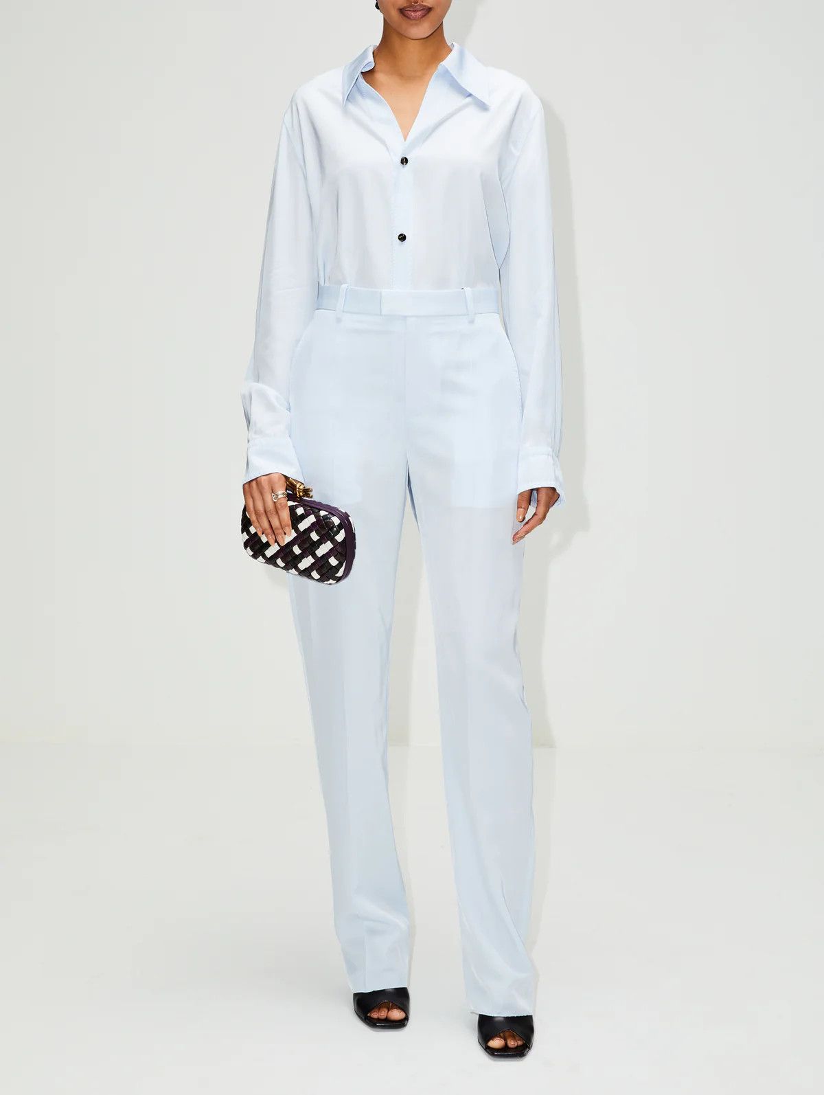 Bottega Veneta o1y0725 Casual Pant in Sky Blue Size 26" / US 2 / IT 38 - 2 Thumbnail