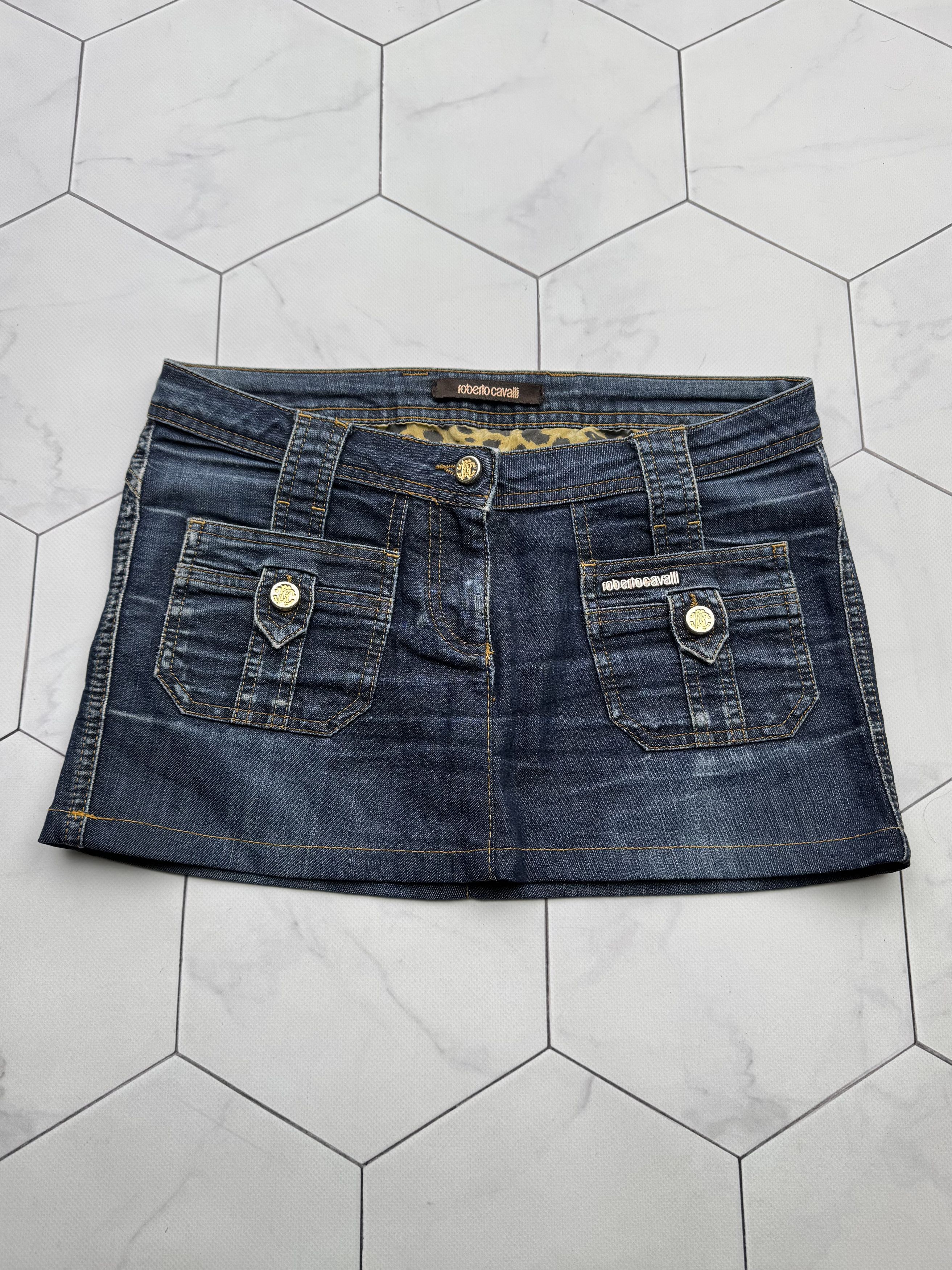 Roberto Cavalli Roberto Cavalli Vintage Mini Skirt (B199) Size 30" / US 8 / IT 44 - 1 Thumbnail