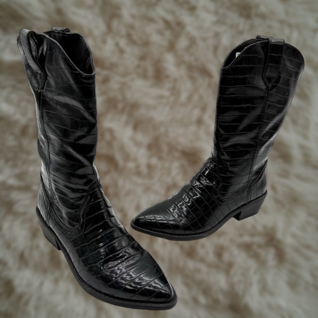 Vintage Madden Girl Western Black Embossed Croc Faux Leather Boots Womens 7.5 M, Black, Lace-Up Zip, Comfort, Lightweight, Faux Leather, Vintage, 90s? Size US 8 / IT 38 - 1 Thumbnail