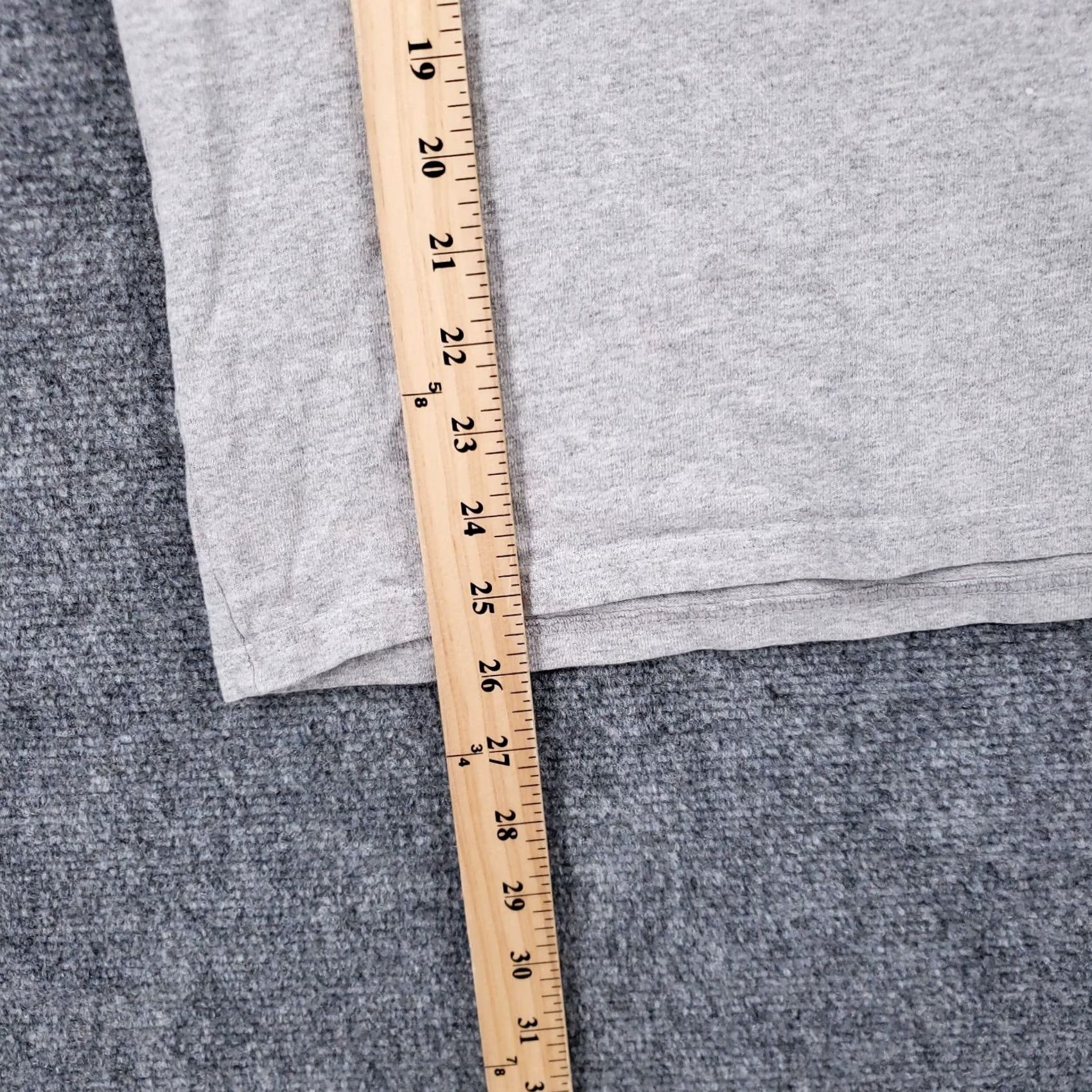 Champion VINTAGE Champion T Shirt Mens S Small Gray Spellout Logo Short Sleeve Pullover 90s Sports USA Size US S / EU 44-46 / 1 - 7 Thumbnail