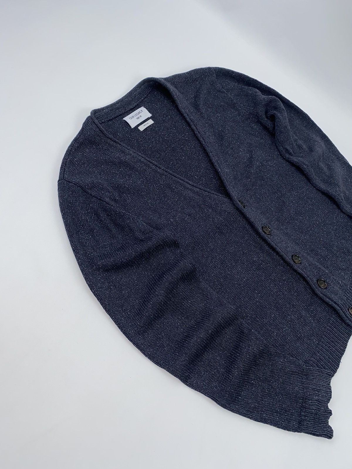 🚨 Out Legacy 1980-81 100% silk knitted cardigan sweater