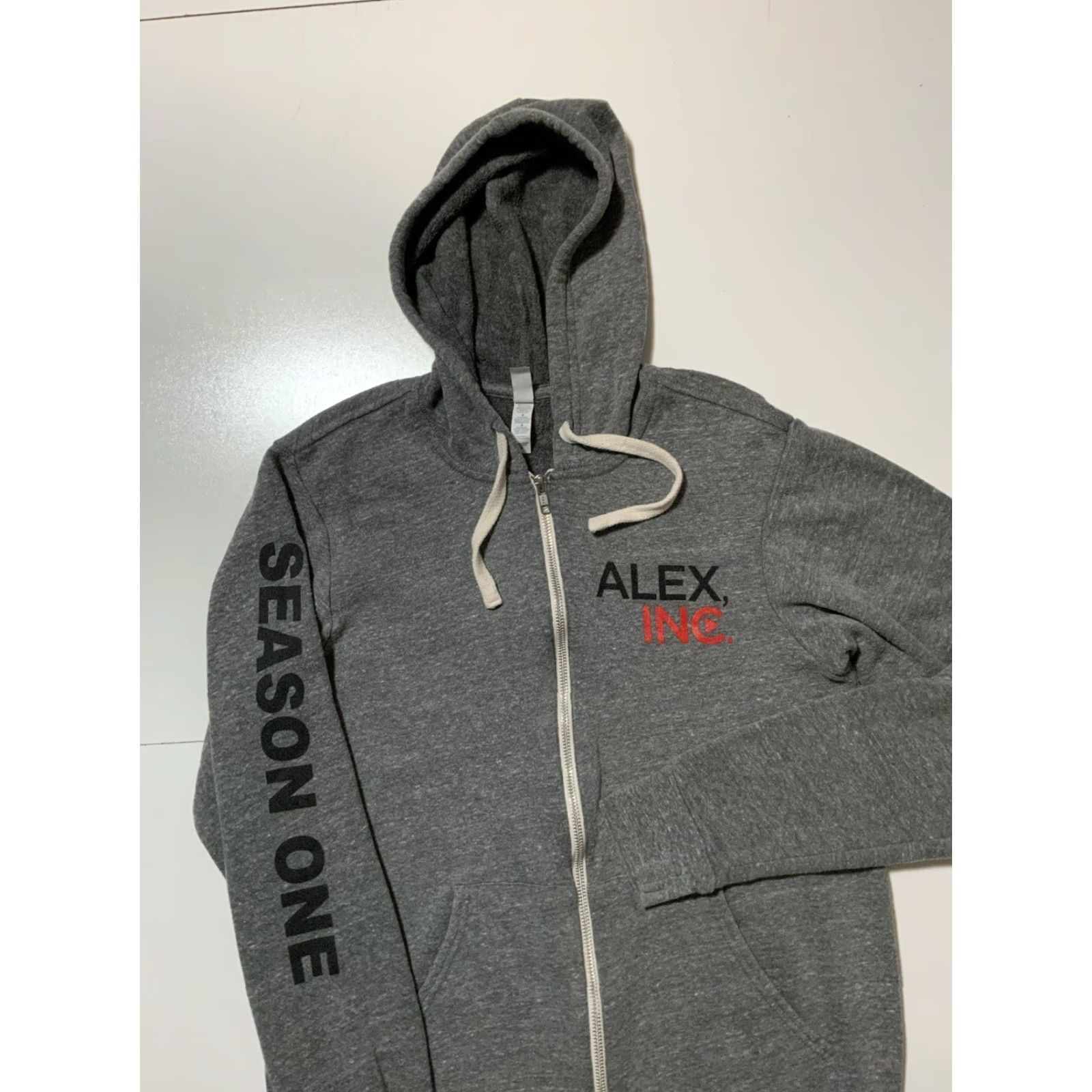 Vintage VINTAGE Alex Inc ABC Sitcom TV Series Season One Cast Crew Promo Full Zip Hoodie Sz. M Gray Mens Size US M / EU 48-50 / 2 - 3 Thumbnail
